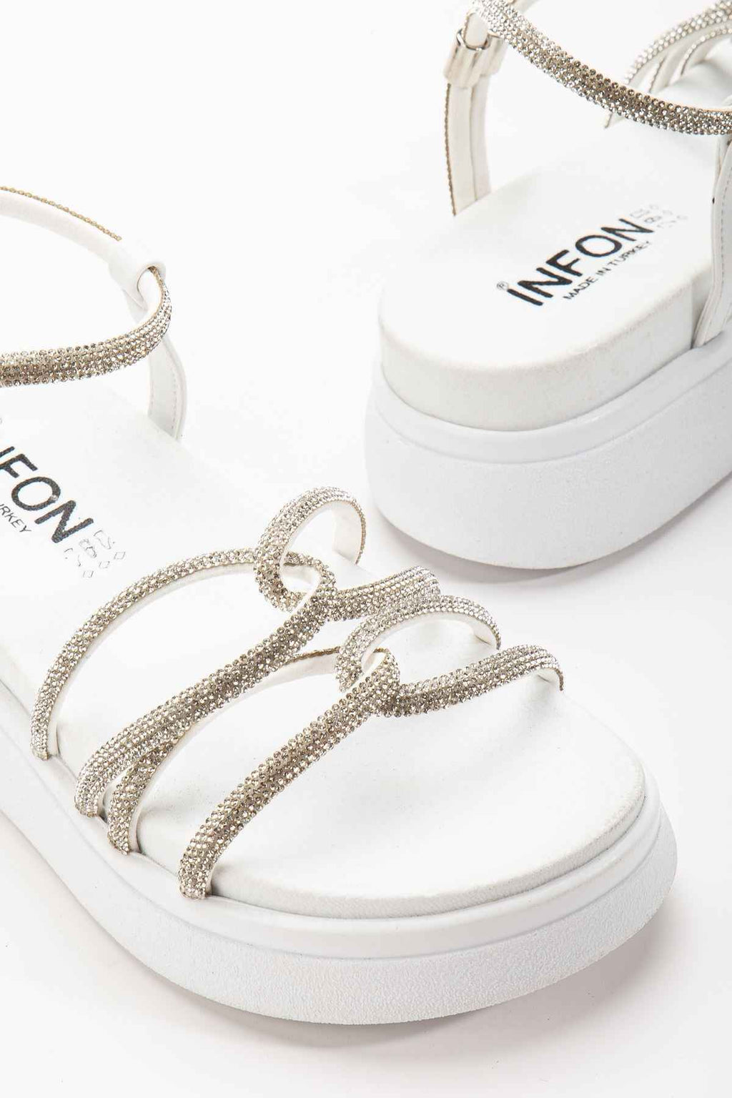 Ayakkabı Aşkı 24422-1221 Beyaz Dolgu Topuk Kadın Sandalet