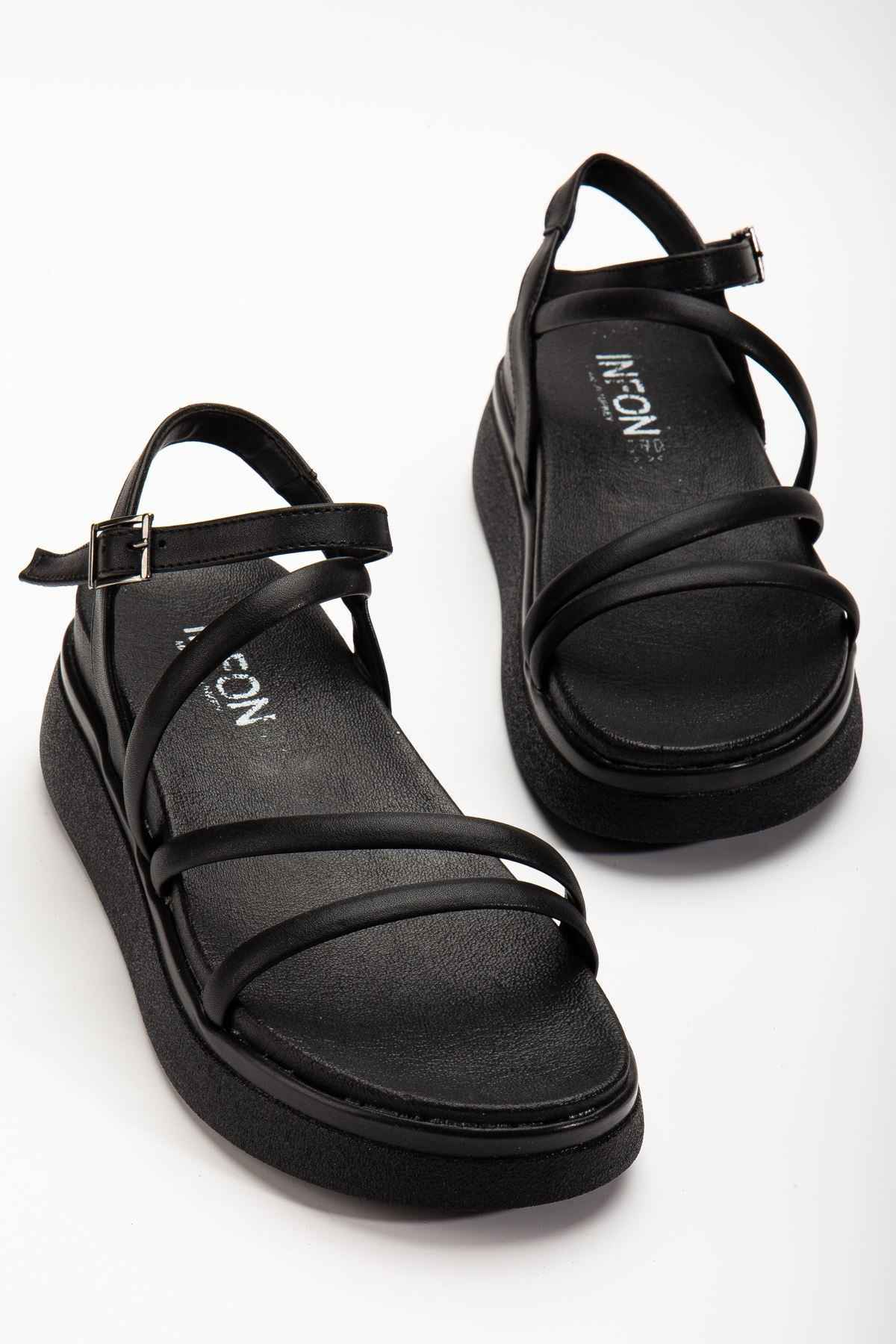 Ayakkabı Aşkı 24422-844 Siyah Dolgu Topuk Kadın Sandalet