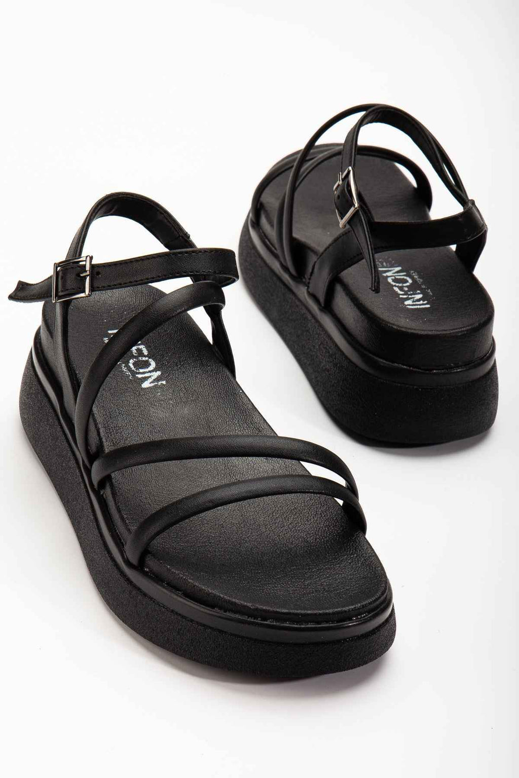 Ayakkabı Aşkı 24422-844 Siyah Dolgu Topuk Kadın Sandalet