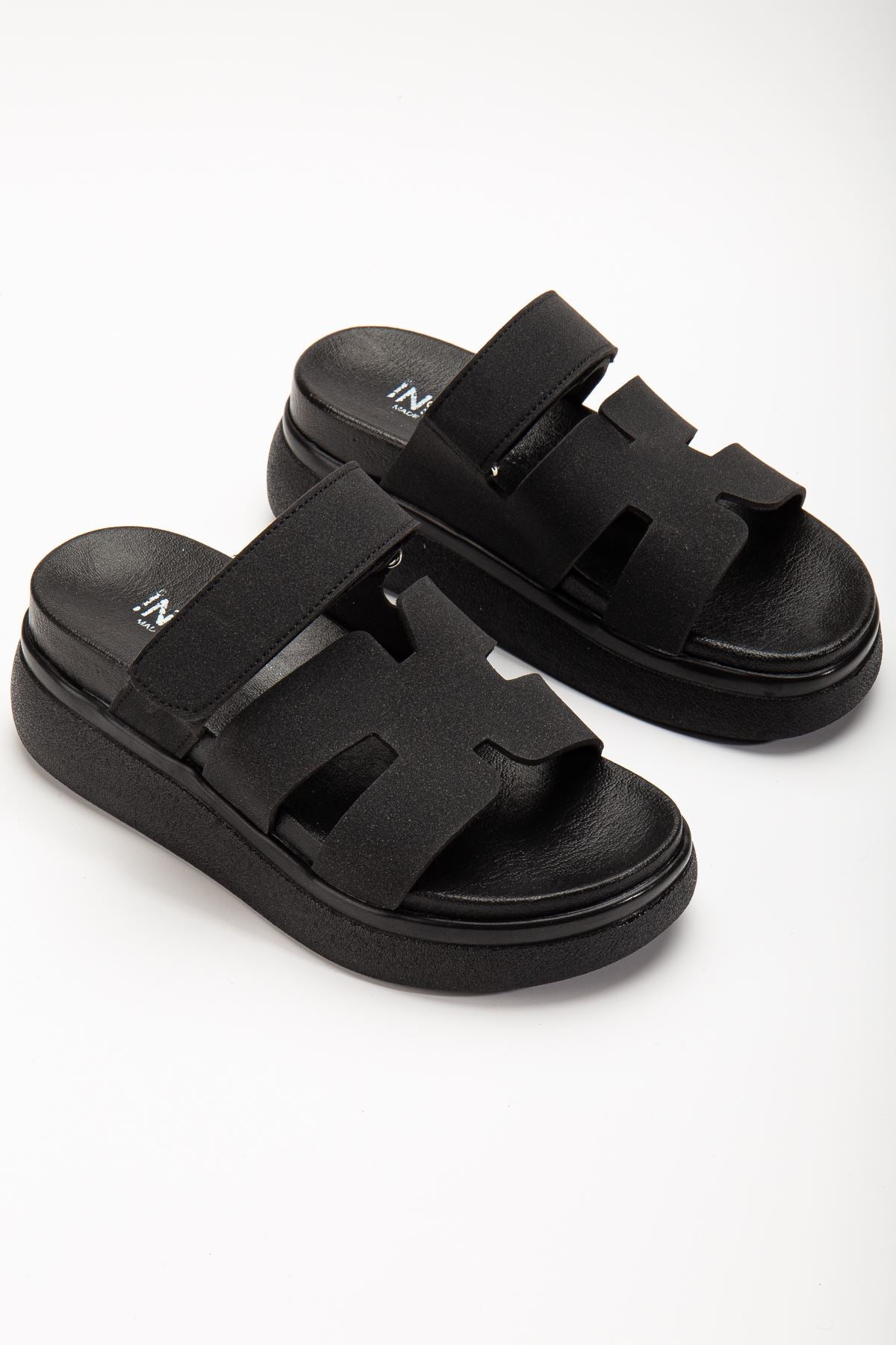 Ayakkabı Aşkı Siyah Dolgu Topuk Kadın Sandalet