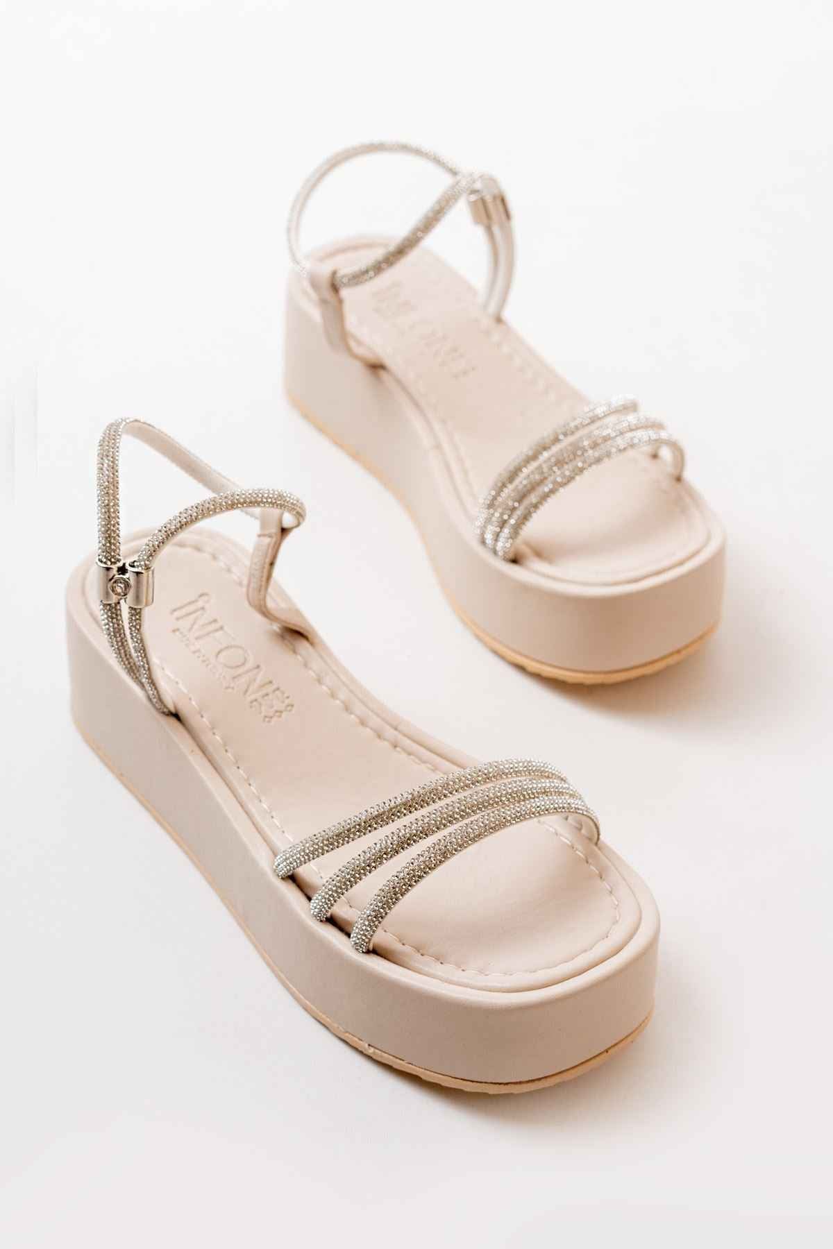 Ayakkabı Aşkı 861-1100 Bej Günlük Gümüş Taşlı Dolgu Kadın Sandalet