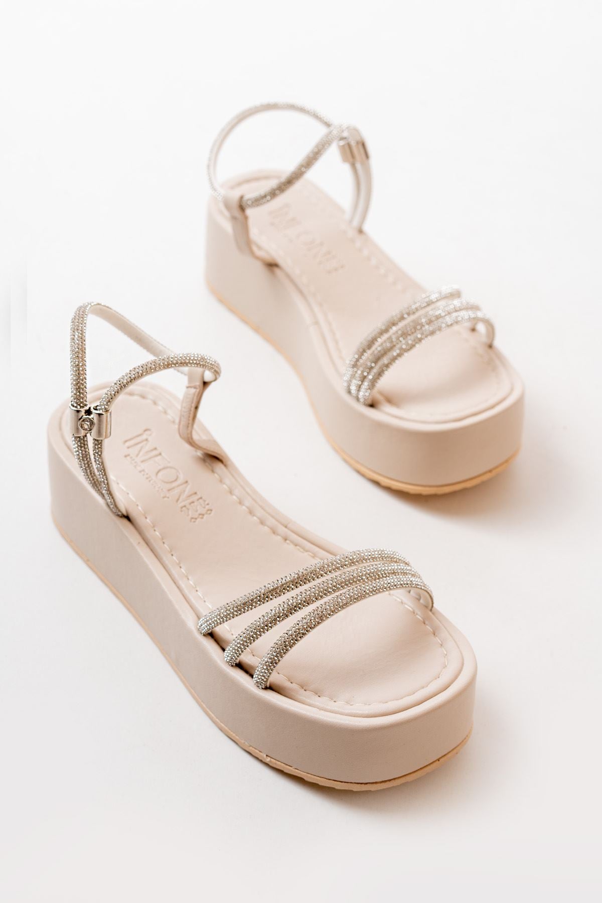 Ayakkabı Aşkı Bej Günlük Gümüş Taşlı Dolgu Kadın Sandalet - Ayakkabı Aşkı