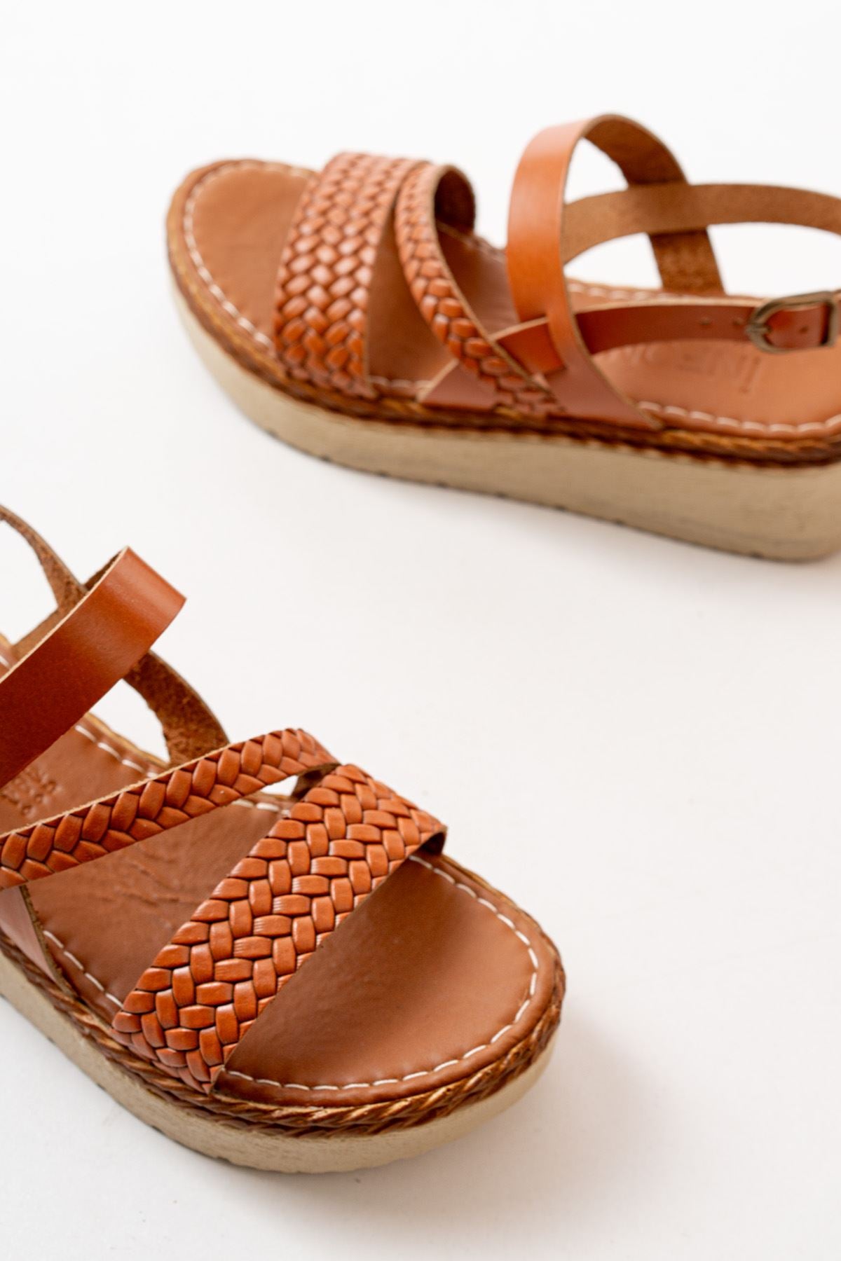 Ayakkabı Aşkı Taba Ortopedik Hakiki Deri Dolgu Kadın Sandalet