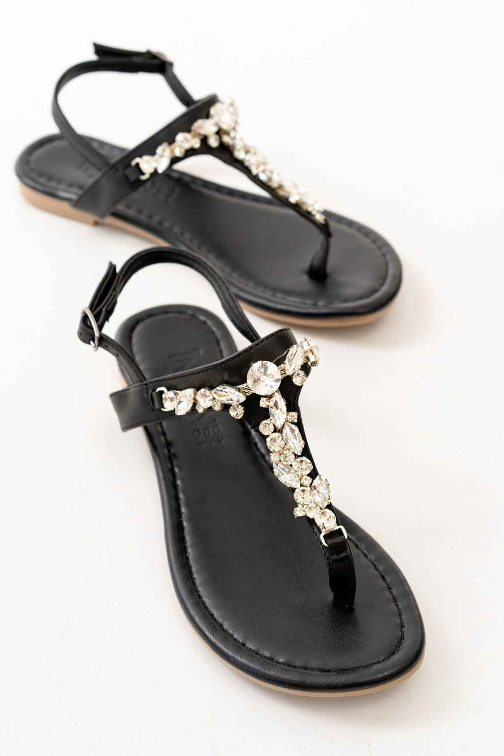 Ayakkabı Aşkı 152-1110 Siyah Gümüş Taşlı Parmak Arası Kadın Sandalet
