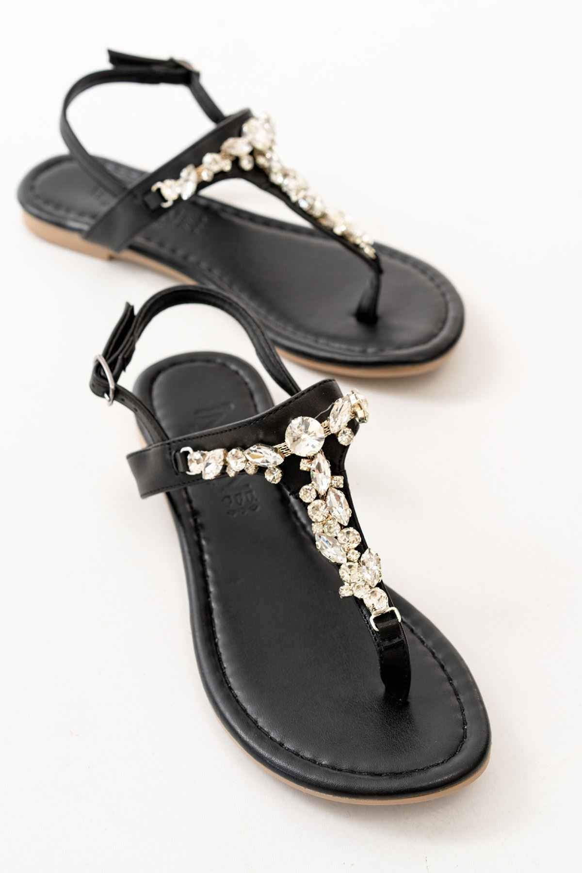 Ayakkabı Aşkı 152-1110 Siyah Gümüş Taşlı Parmak Arası Kadın Sandalet