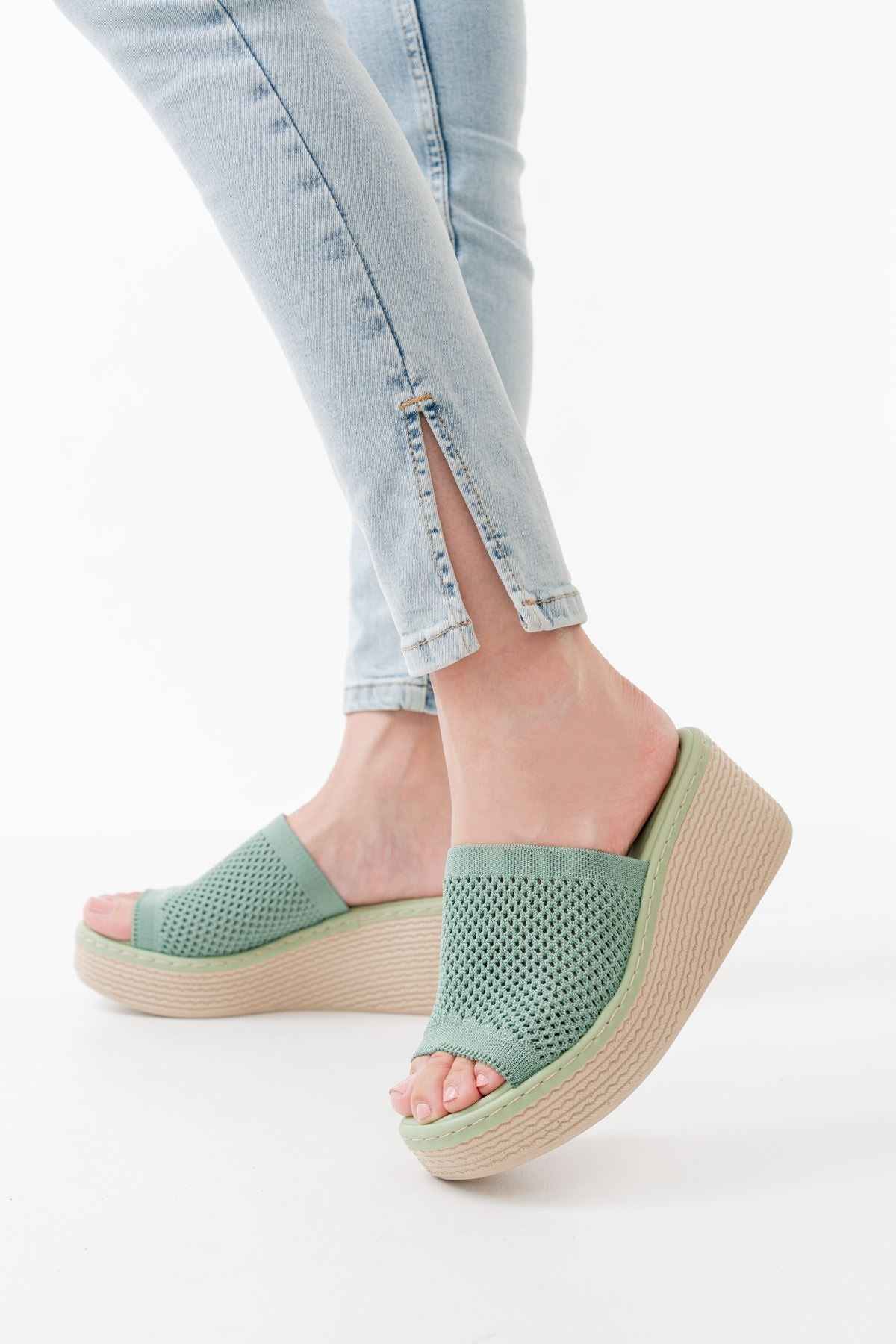 Ayakkabı Aşkı 232-460 Mint Yeşili Triko Günlük Ortopedik Dolgu Topuk Kadın Terlik