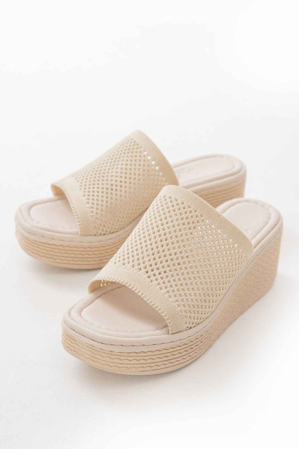 Ayakkabı Aşkı 232-460 Bej Triko Günlük Ortopedik Dolgu Topuk Kadın Terlik