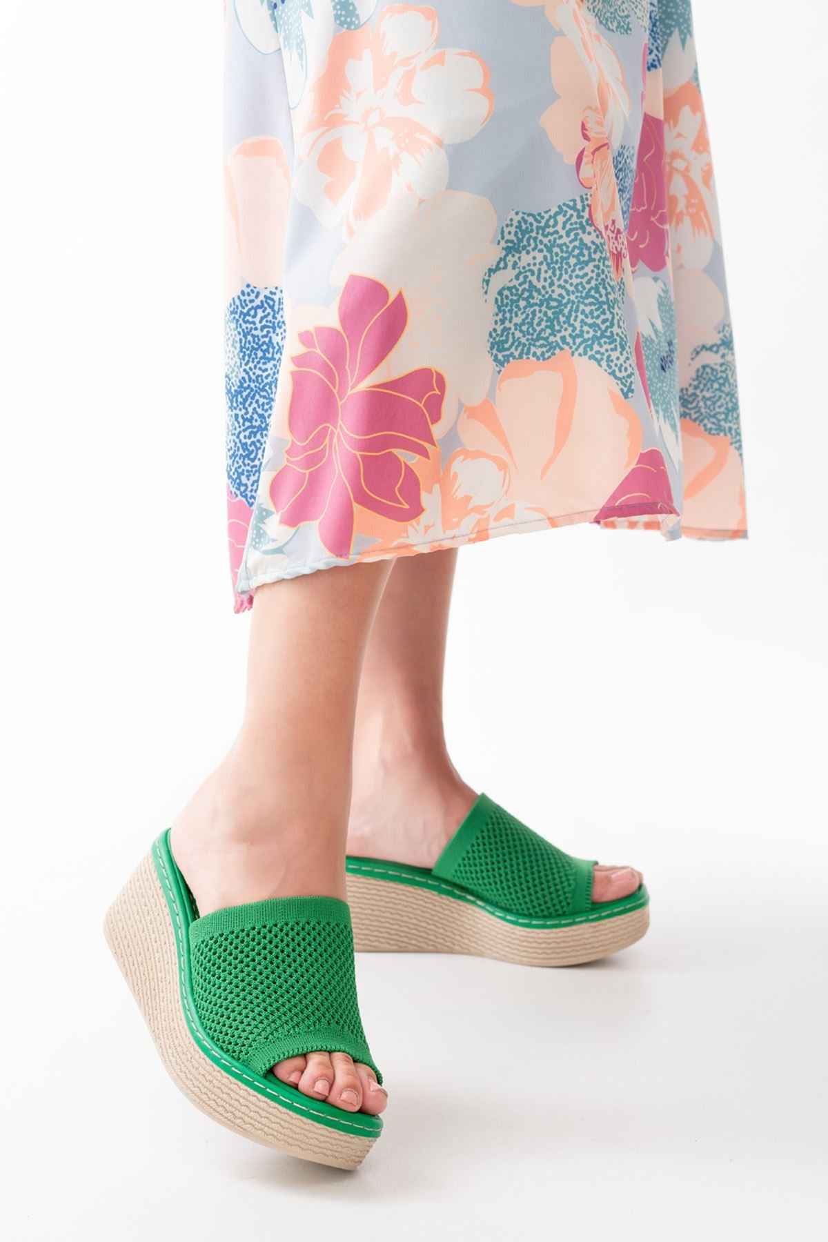 Ayakkabı Aşkı 232-460 Çimen Yeşili Triko Günlük Ortopedik Dolgu Topuk Kadın Terlik