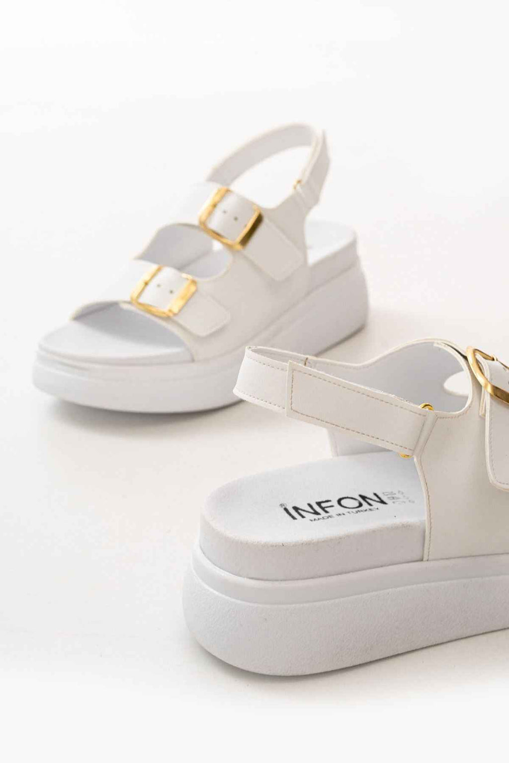 Ayakkabı Aşkı 24422-1185 Beyaz Dolgu Topuk Kadın Sandalet