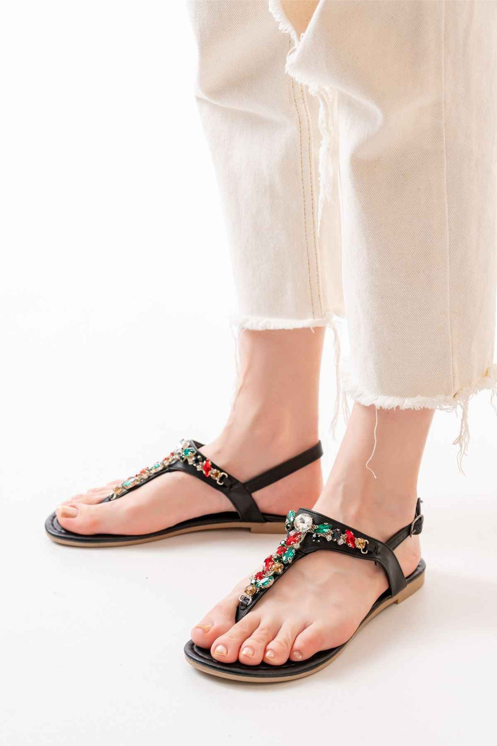 Ayakkabı Aşkı 152-1110 Siyah Multi Taşlı Parmak Arası Kadın Sandalet