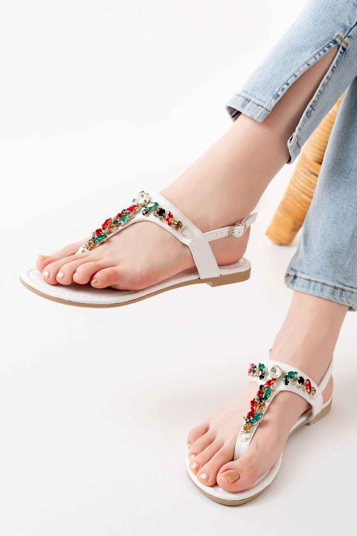 Ayakkabı Aşkı 152-1110 Beyaz Multi Taşlı Parmak Arası Kadın Sandalet