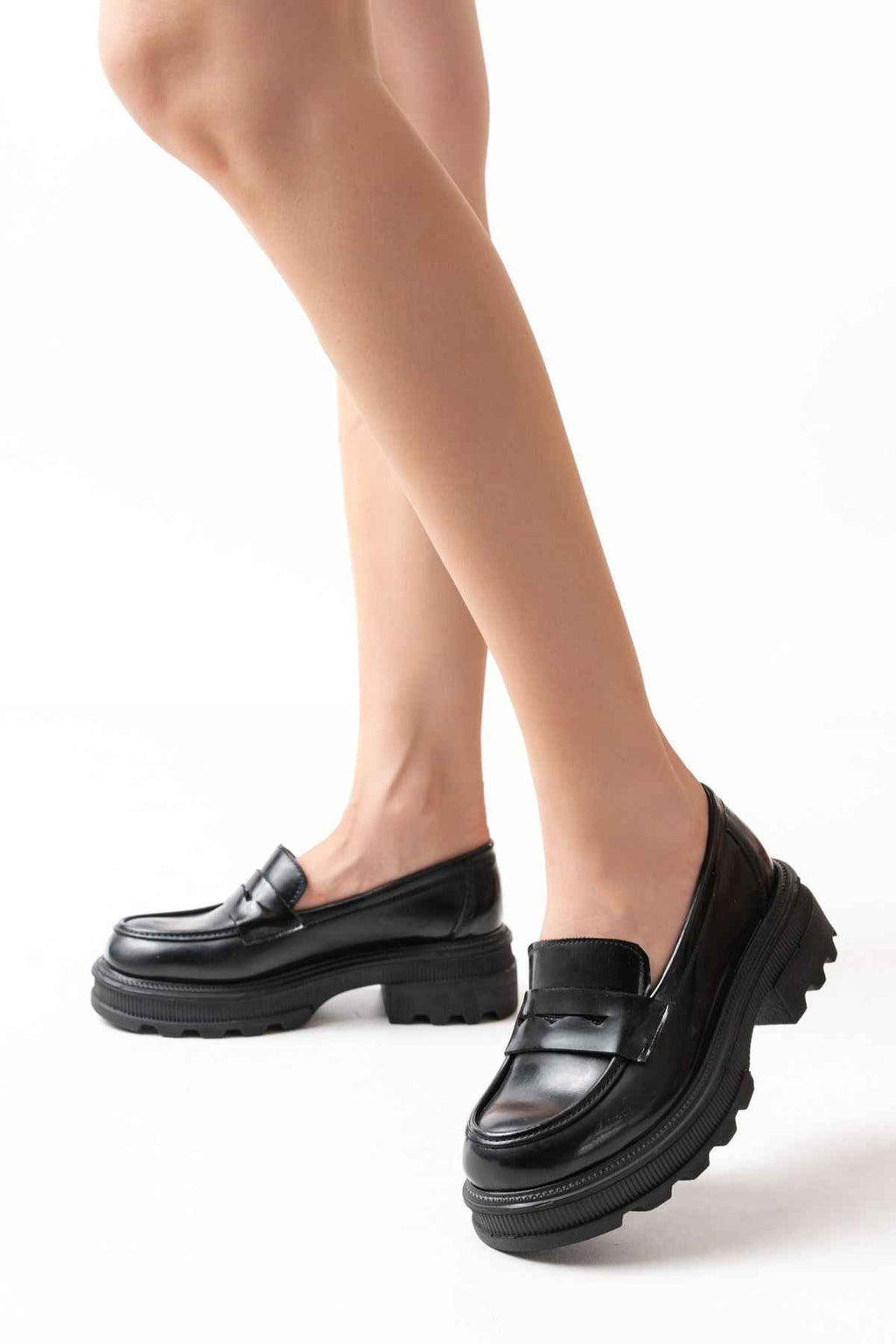 Ayakkabı Aşkı 746-759 Siyah Rugan Günlük Yüksek Tabanlı Loafer Ayakkabı