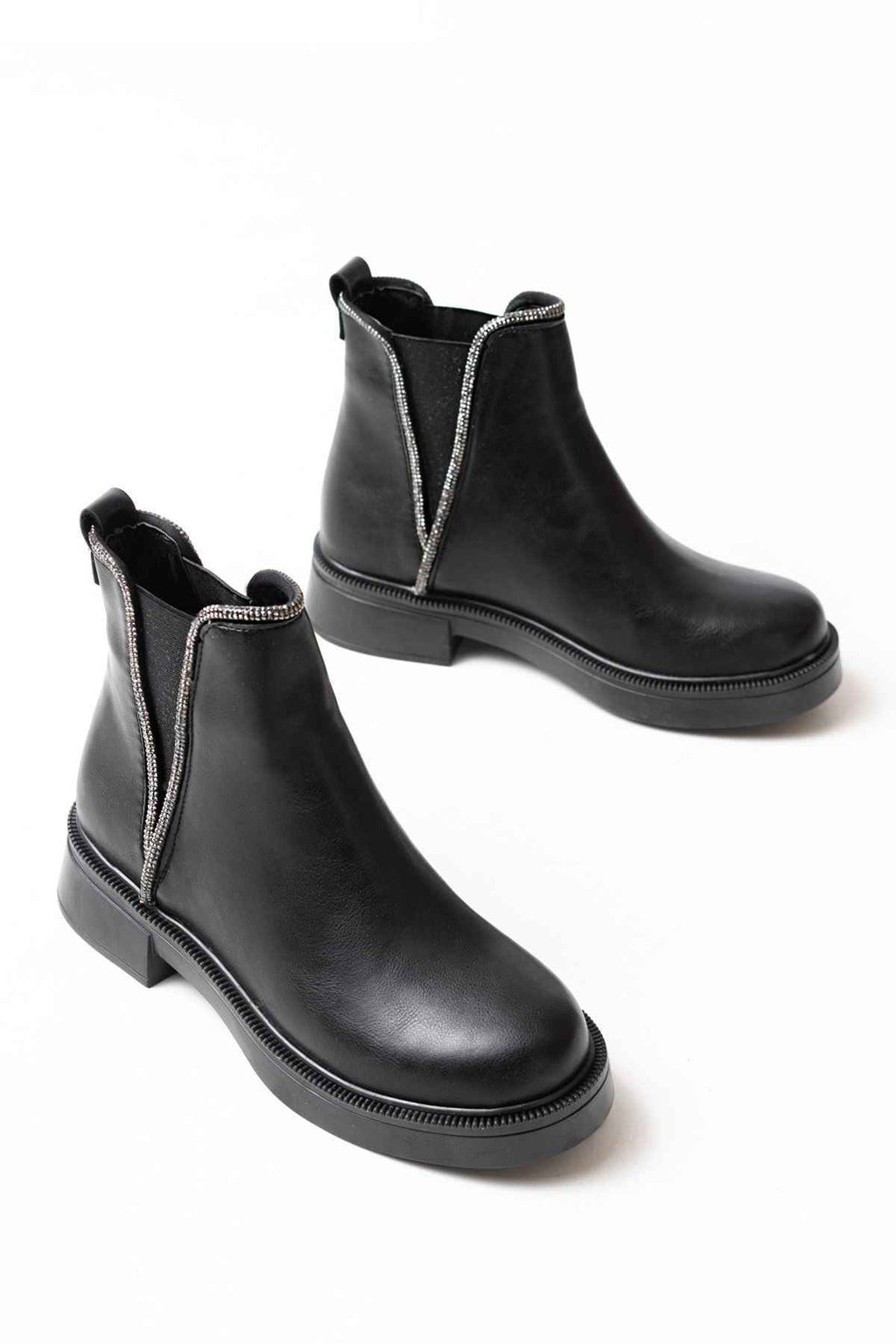 Ayakkabı Aşkı 02-02 Siyah Taş Aksesuarlı Lastikli Günlük Kadın Bot