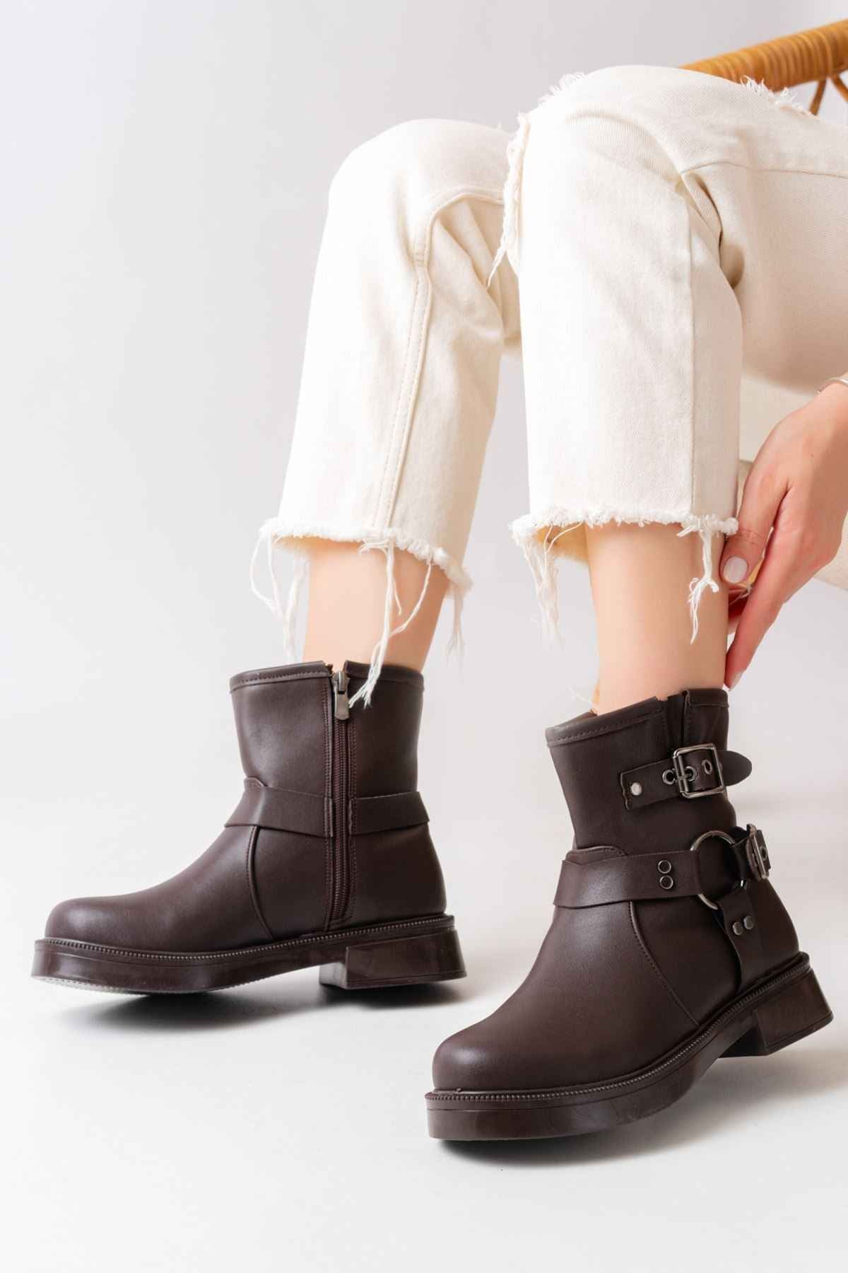 Ayakkabı Aşkı 02-2013 Kahverengi Toka Aksesuarlı Fermuarlı Günlük Kadın Bot