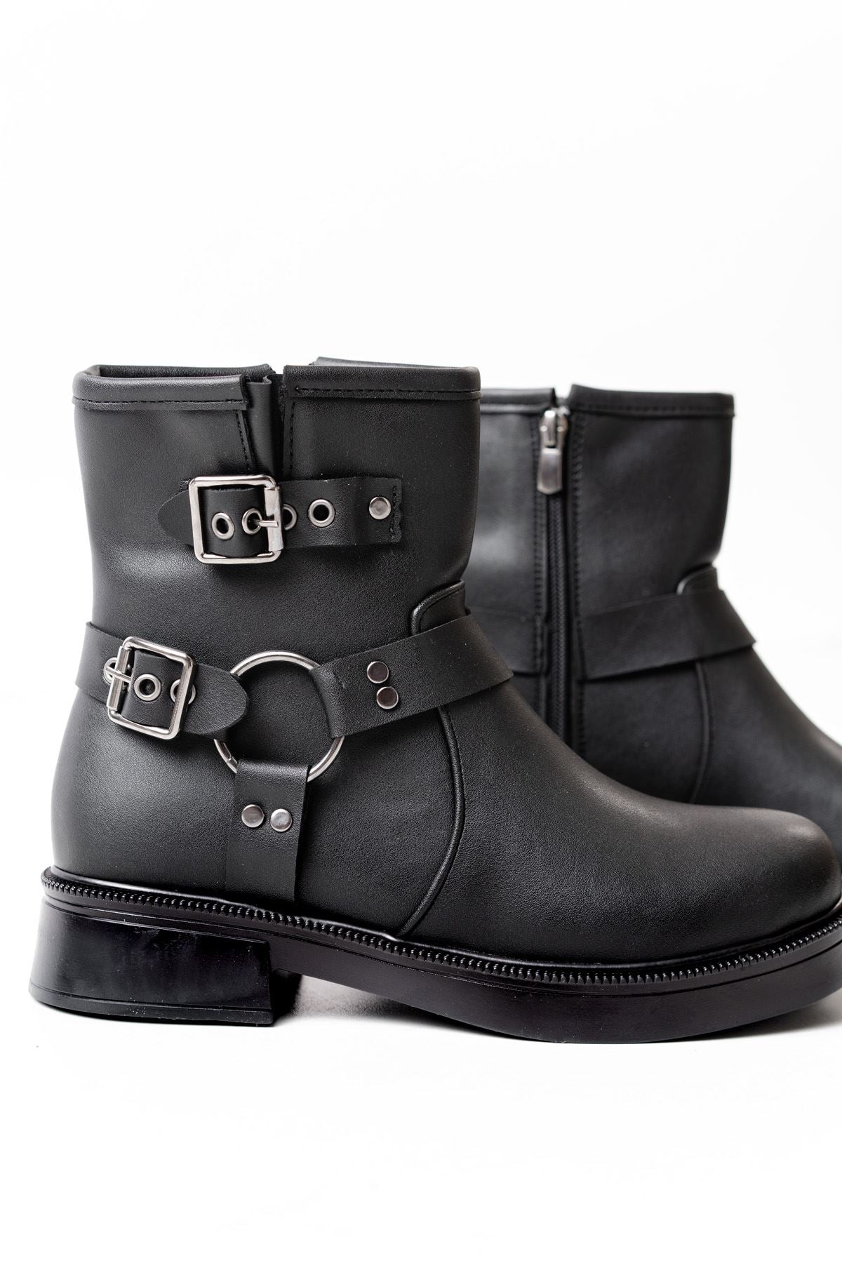 Ayakkabı Aşkı Siyah Toka Aksesuarlı Fermuarlı Günlük Kadın Bot