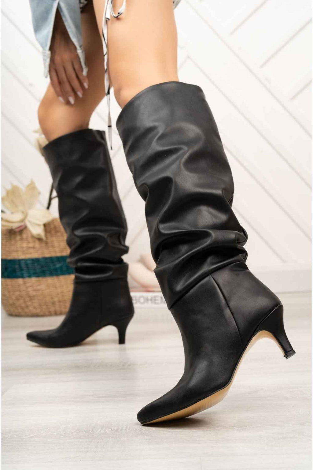 Ayakkabı Aşkı Sr-2001 Siyah Körüklü Ince Topuklu Günlük Bayan Çizme