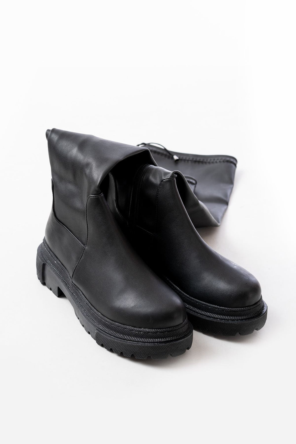 Ayakkabı Aşkı Siyah Fermuarlı Diz Üstü Bağcıklı Çorap Günlük Kadın Çizme