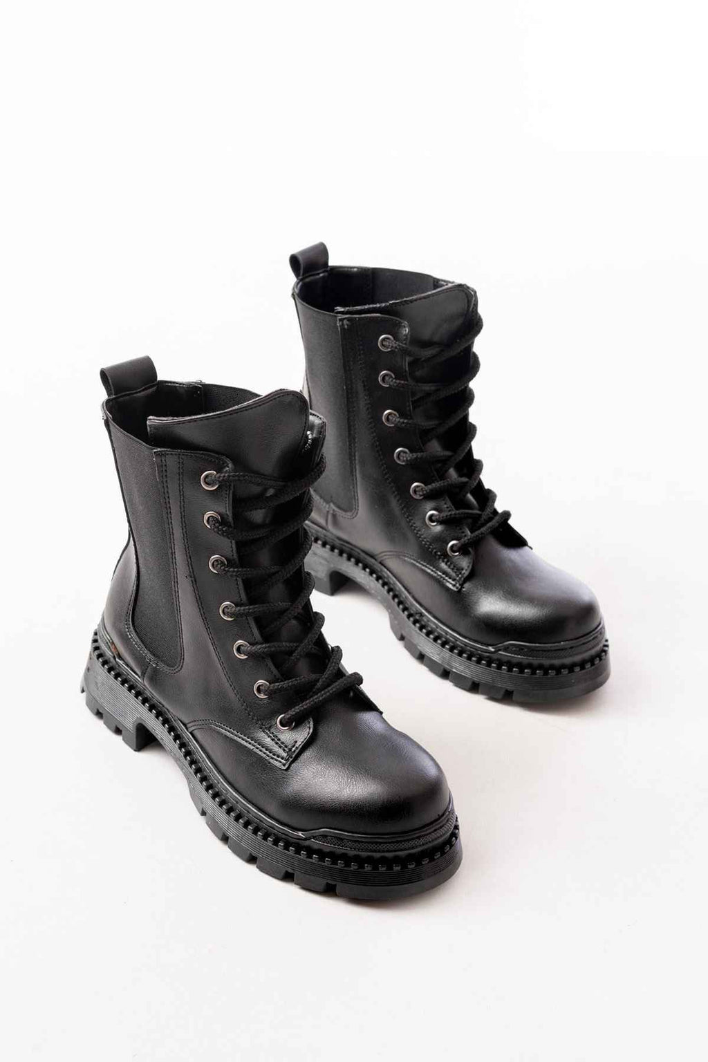 Ayakkabı Aşkı 2051-298 Siyah Cilt Düz Topuklu Bağcıklı Lastikli Günlük Kadın Bot