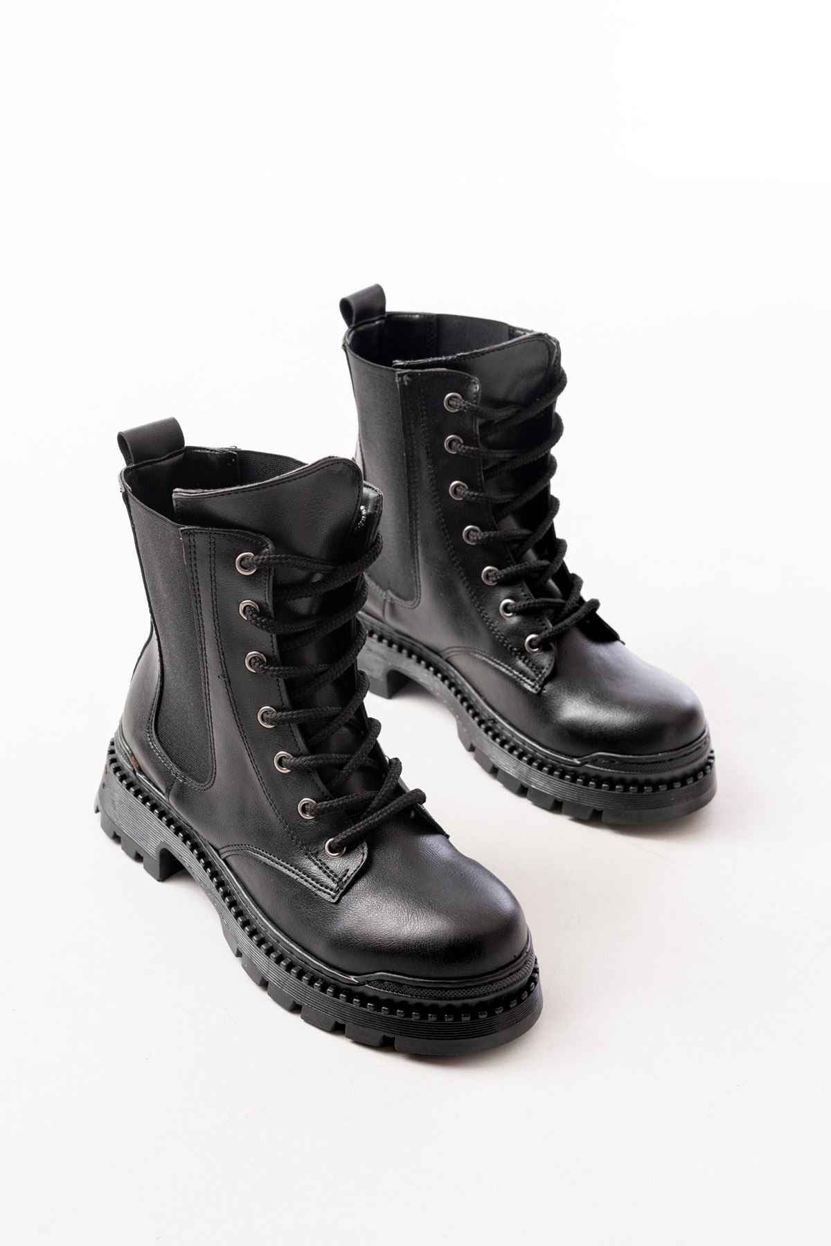 Ayakkabı Aşkı 2051-298 Siyah Cilt Düz Topuklu Bağcıklı Lastikli Günlük Kadın Bot