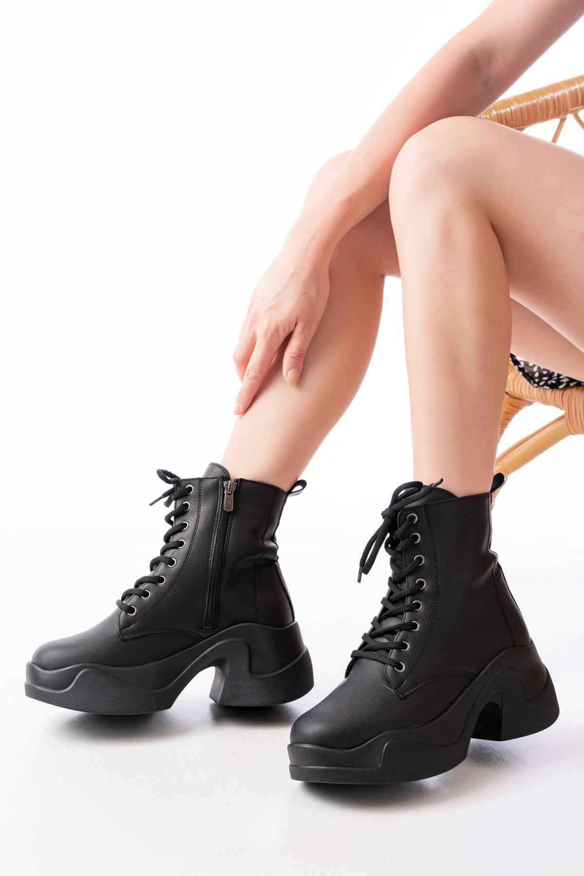 Ayakkabı Aşkı Fz-2550 Siyah Yüksek Tabanlı Bağcıklı Fermuarlı Günlük Kadın Bot