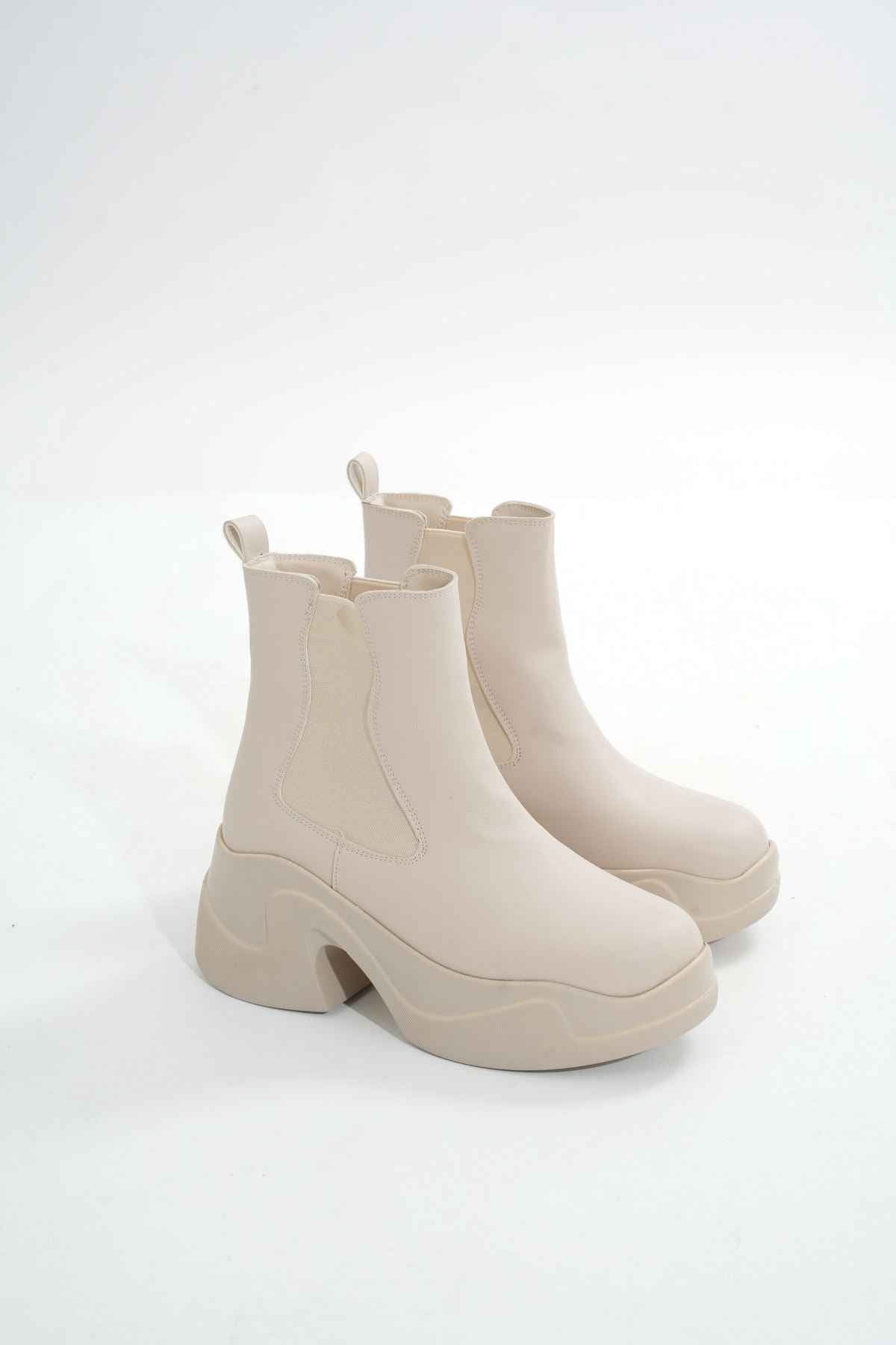 Ayakkabı Aşkı Fz-2400 Bej Yüksek Tabanlı Lastikli Günlük Kadın Bot