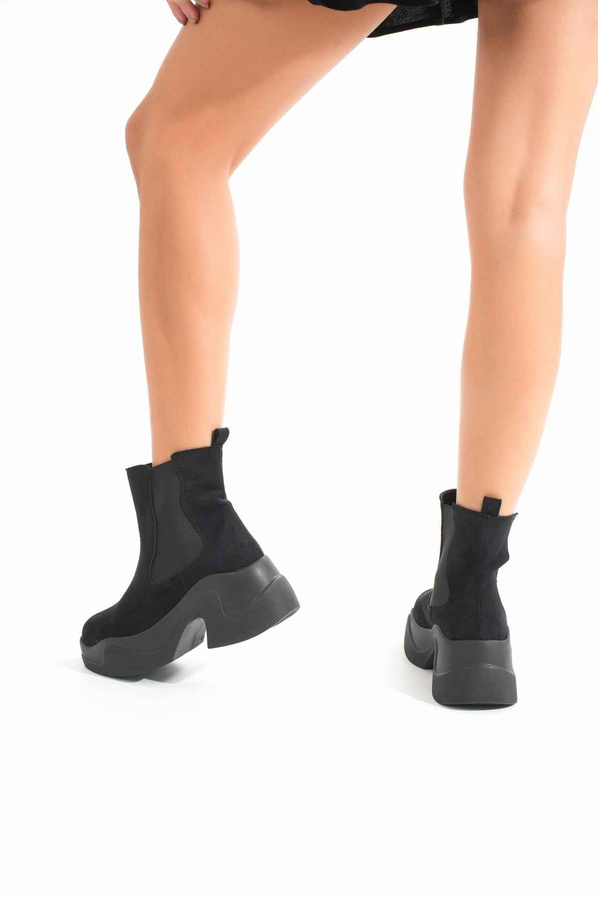 Ayakkabı Aşkı Fz-2400 Siyah Süet Yüksek Tabanlı Lastikli Günlük Kadın Bot
