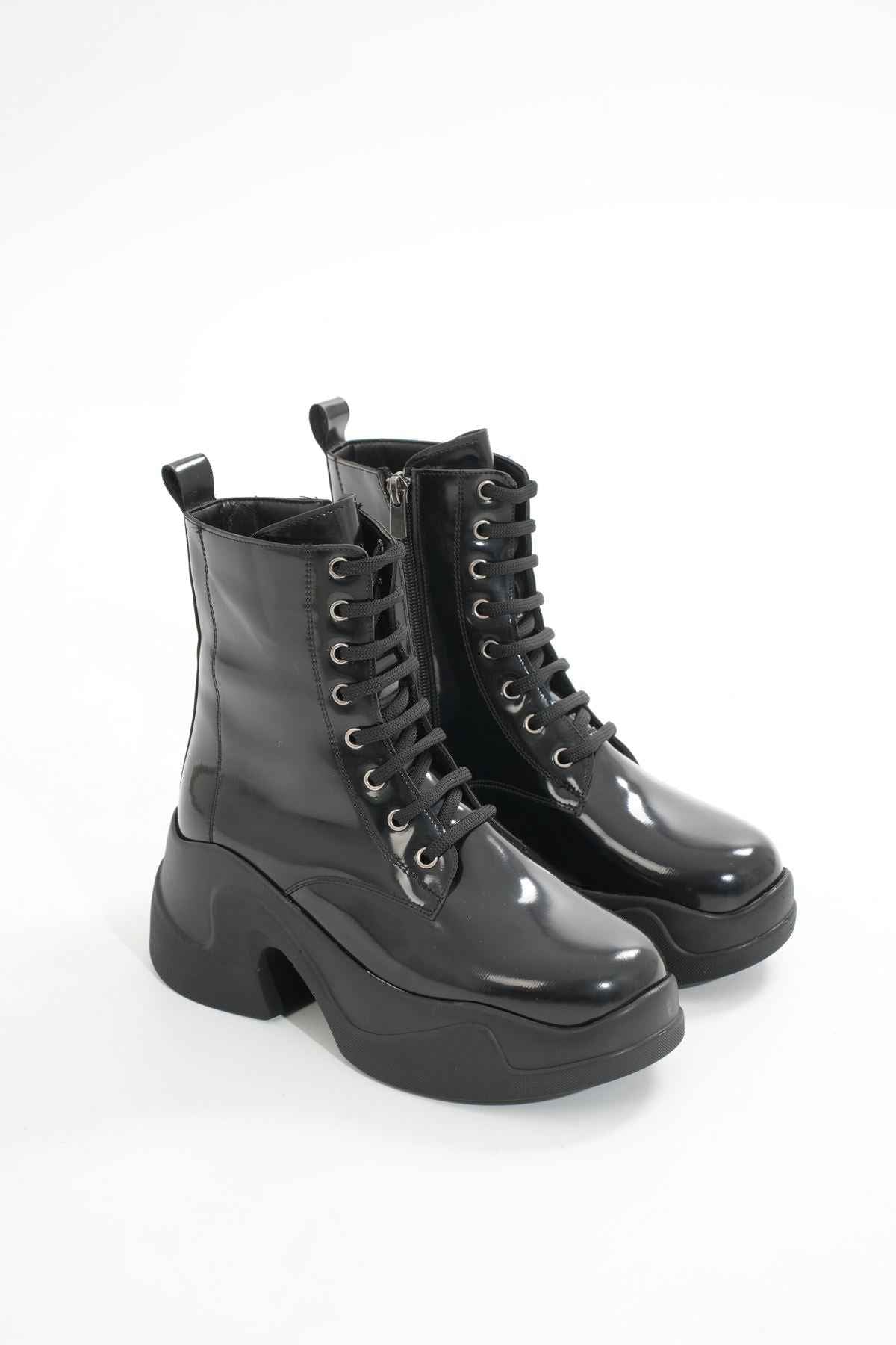 Ayakkabı Aşkı Fz-2550 Siyah Rugan Yüksek Tabanlı Bağcıklı Fermuarlı Günlük Kadın Bot