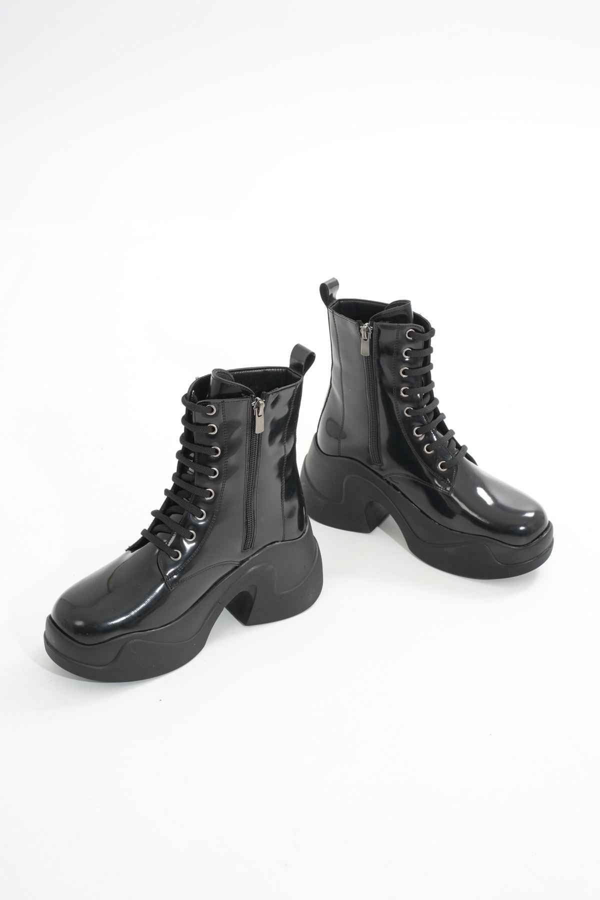 Ayakkabı Aşkı Fz-2550 Siyah Rugan Yüksek Tabanlı Bağcıklı Fermuarlı Günlük Kadın Bot