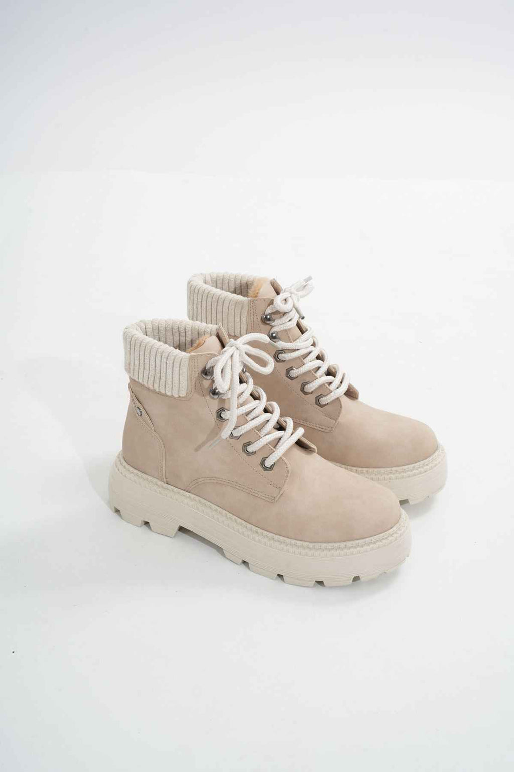 Ayakkabı Aşkı Lmç-2045 Bej Süet Bağcıklı Kalın Taban Kadın Günlük Bot