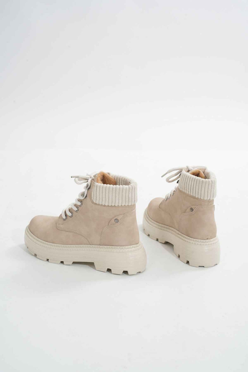 Ayakkabı Aşkı Lmç-2045 Bej Süet Bağcıklı Kalın Taban Kadın Günlük Bot