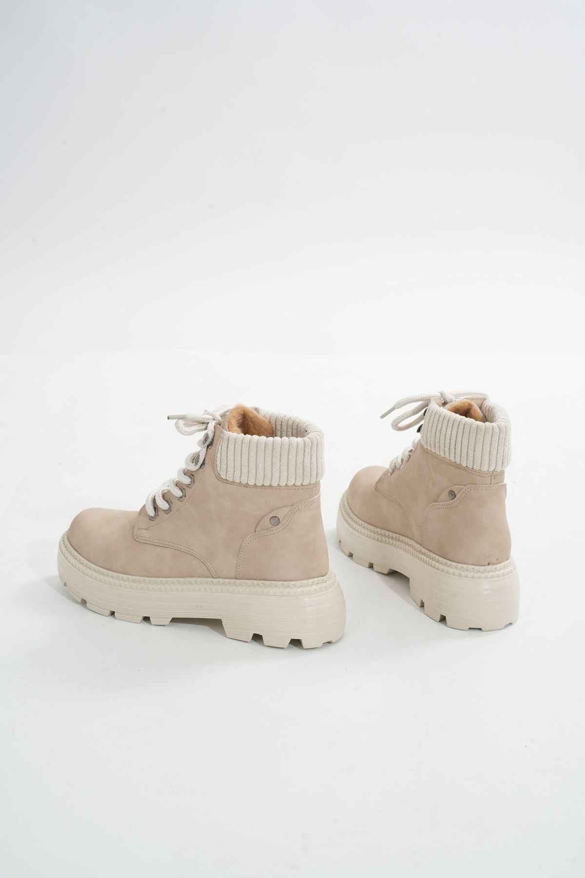 Ayakkabı Aşkı Lmç-2045 Bej Süet Bağcıklı Kalın Taban Kadın Günlük Bot
