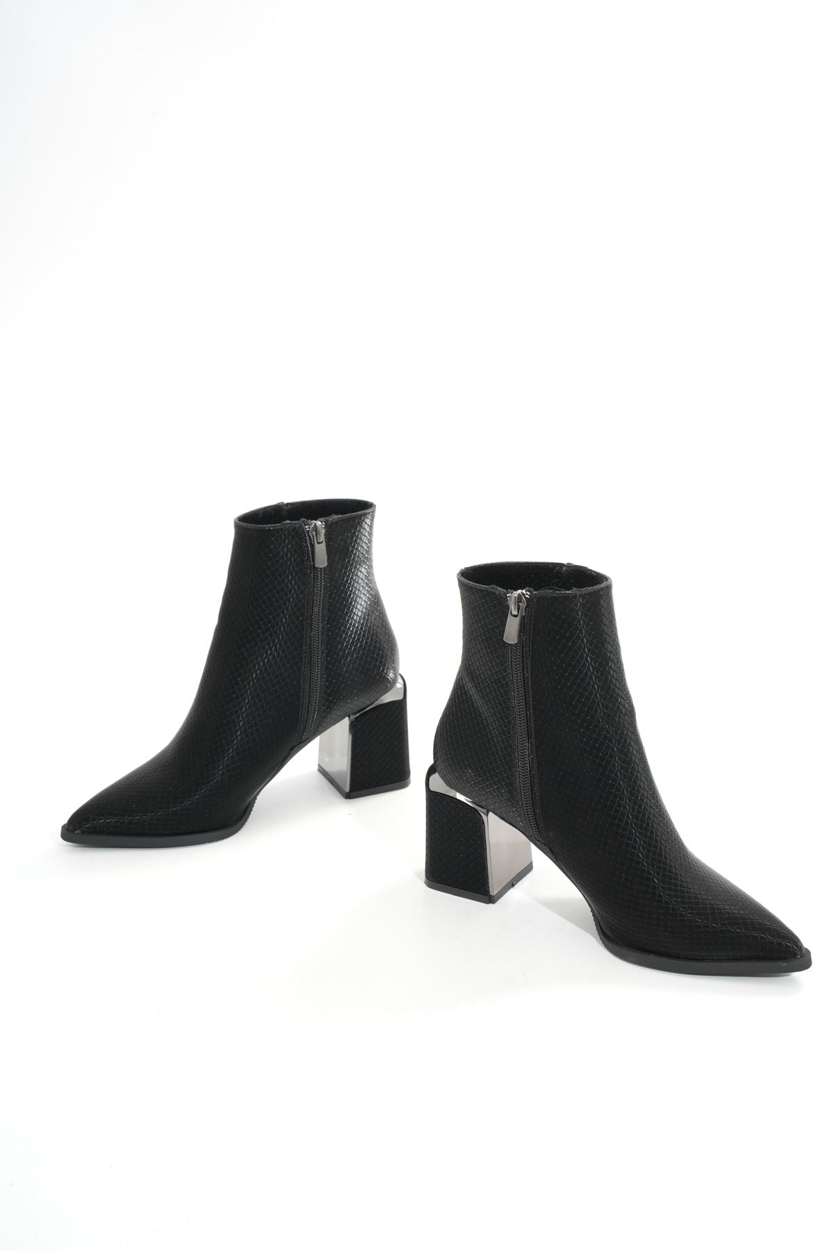 Ayakkabı Aşkı Siyah Fermuarlı Topuklu Kadın Günlük Bot
