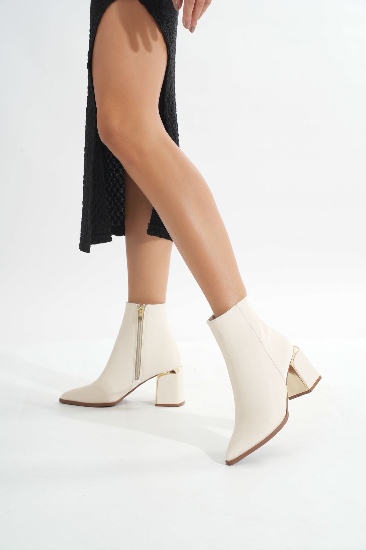 Ayakkabı Aşkı Bej Fermuarlı Topuklu Kadın Günlük Bot - Ayakkabı Aşkı