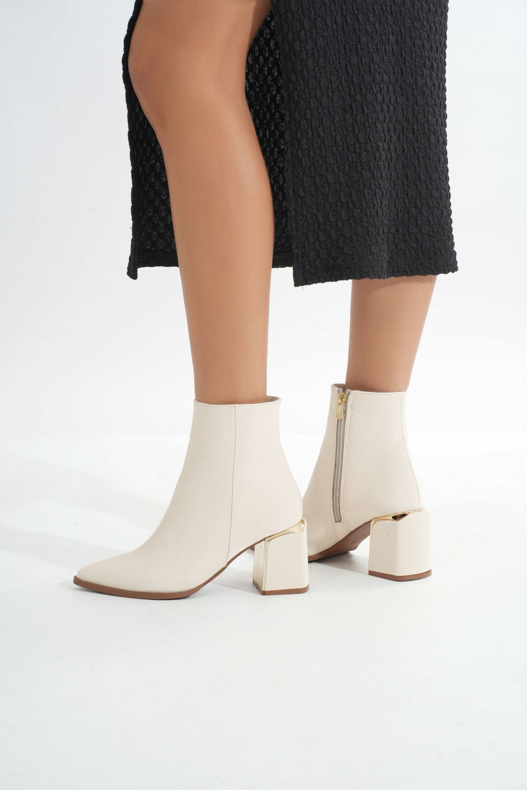 Ayakkabı Aşkı Bej Fermuarlı Topuklu Kadın Günlük Bot - Ayakkabı Aşkı