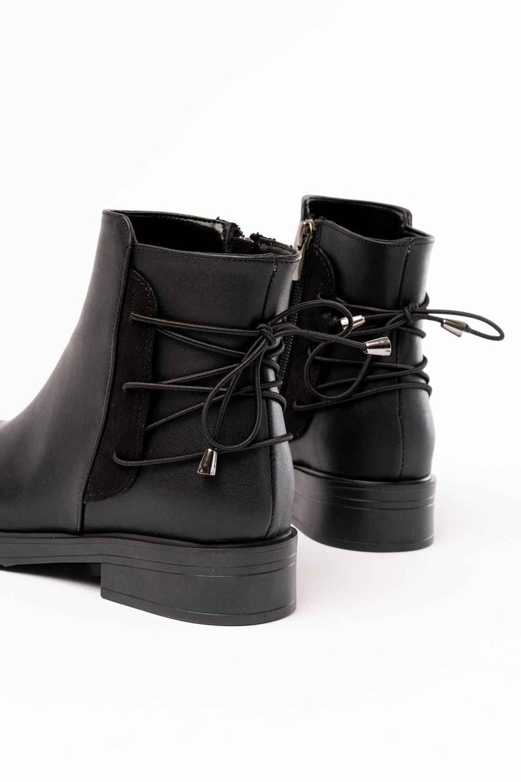 Ayakkabı Aşkı 165-209 Siyah Arka Bağcık Aksesuarlı Fermuarlı Günlük Kadın Bot