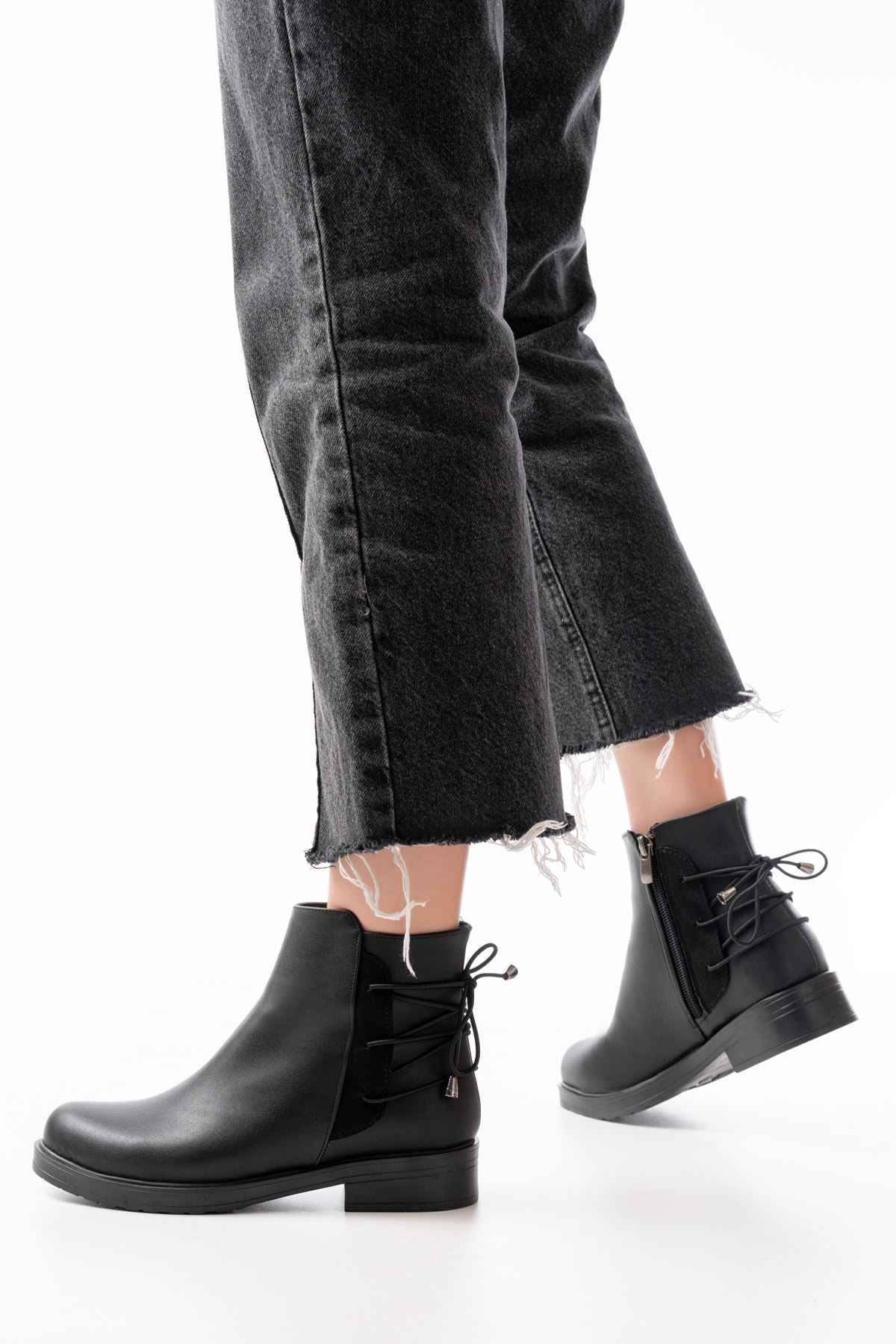 Ayakkabı Aşkı 165-209 Siyah Arka Bağcık Aksesuarlı Fermuarlı Günlük Kadın Bot