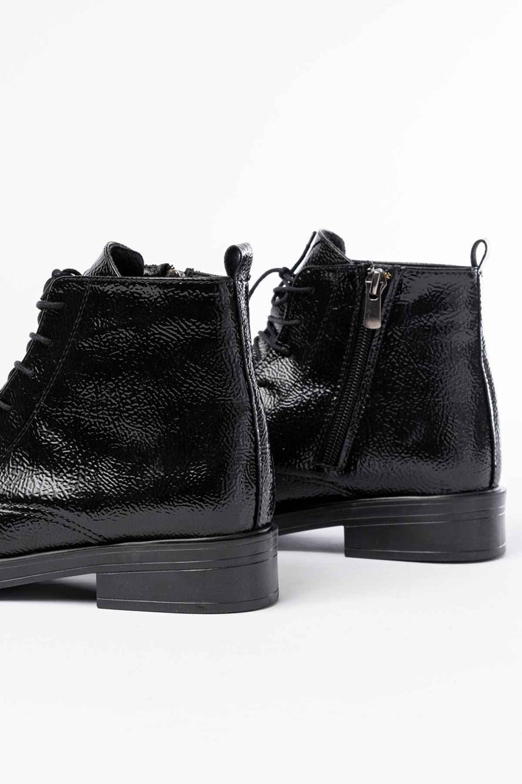 Ayakkabı Aşkı 165-225 Siyah Rugan Bağcıklı Fermuarlı Günlük Kadın Bot