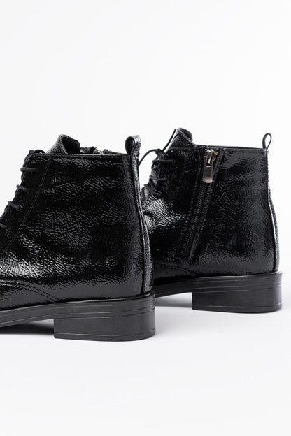 Ayakkabı Aşkı Siyah Rugan Bağcıklı Fermuarlı Günlük Kadın Bot