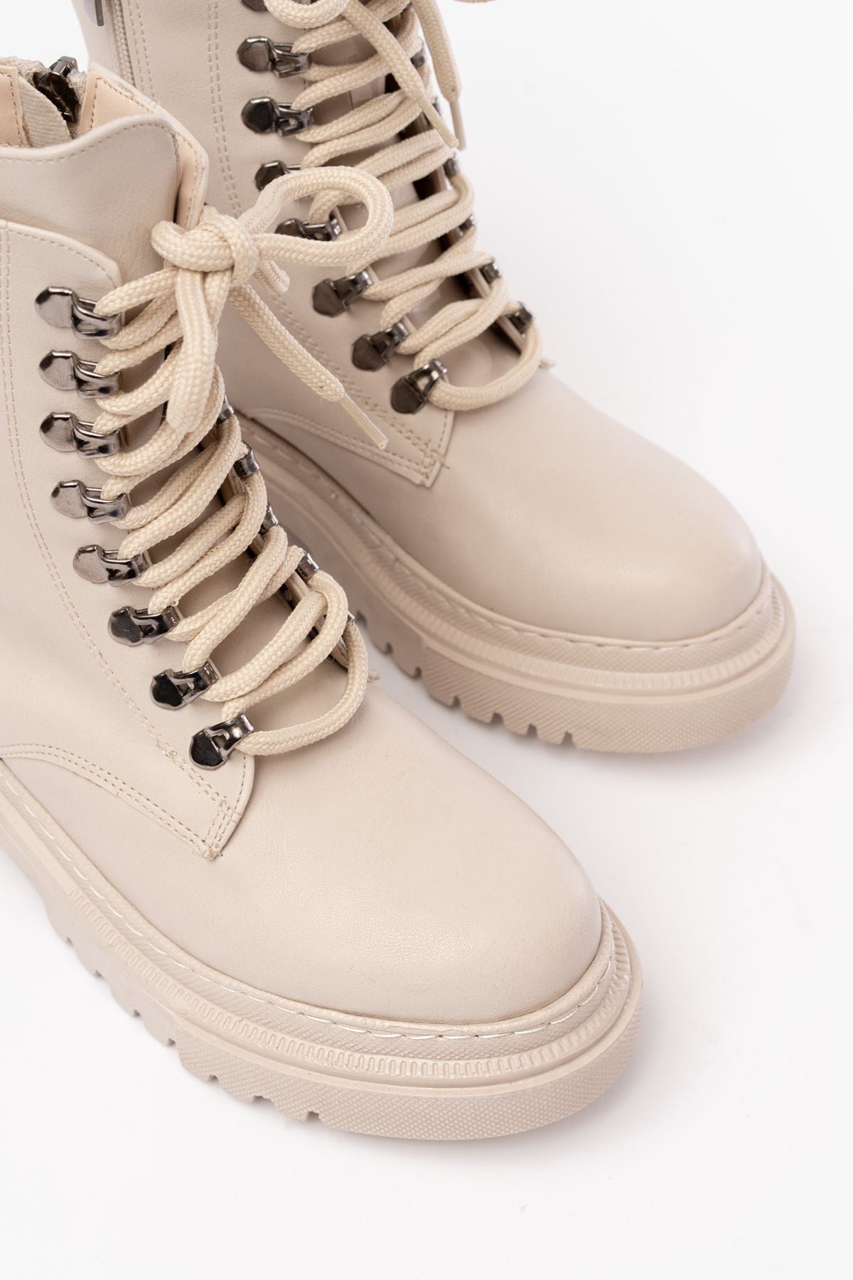 Ayakkabı Aşkı Bej Bağcıklı Fermuarlı Günlük Kadın Bot - Ayakkabı Aşkı