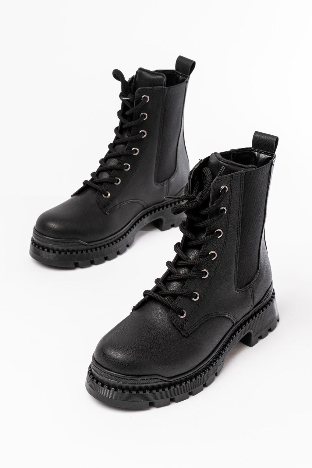 Ayakkabı Aşkı Siyah Luna Düz Topuklu Bağcıklı Lastikli Günlük Kadın Bot