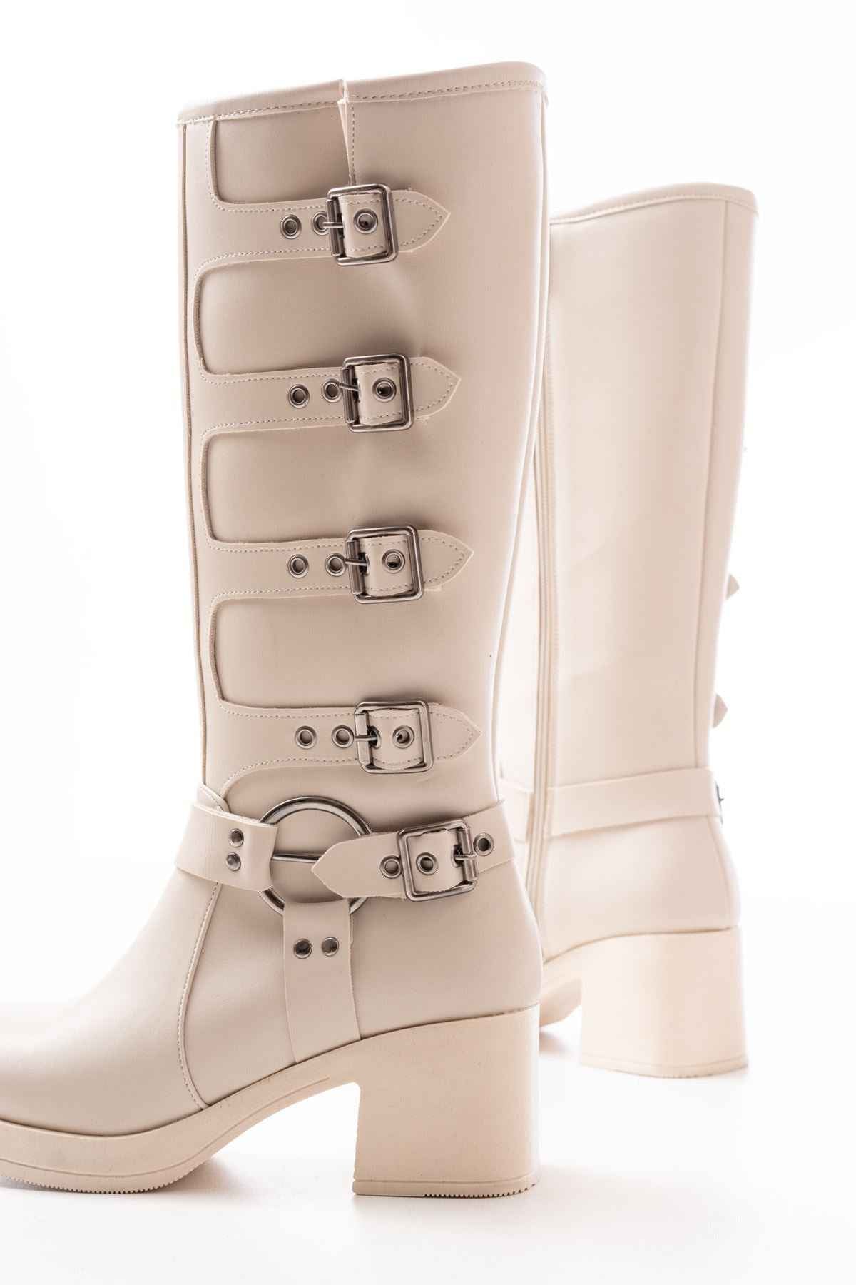 Ayakkabı Aşkı 5109-3015 Bej Topuklu Fermuarlı Toka Aksesuarlı Günlük Kadın Çizme
