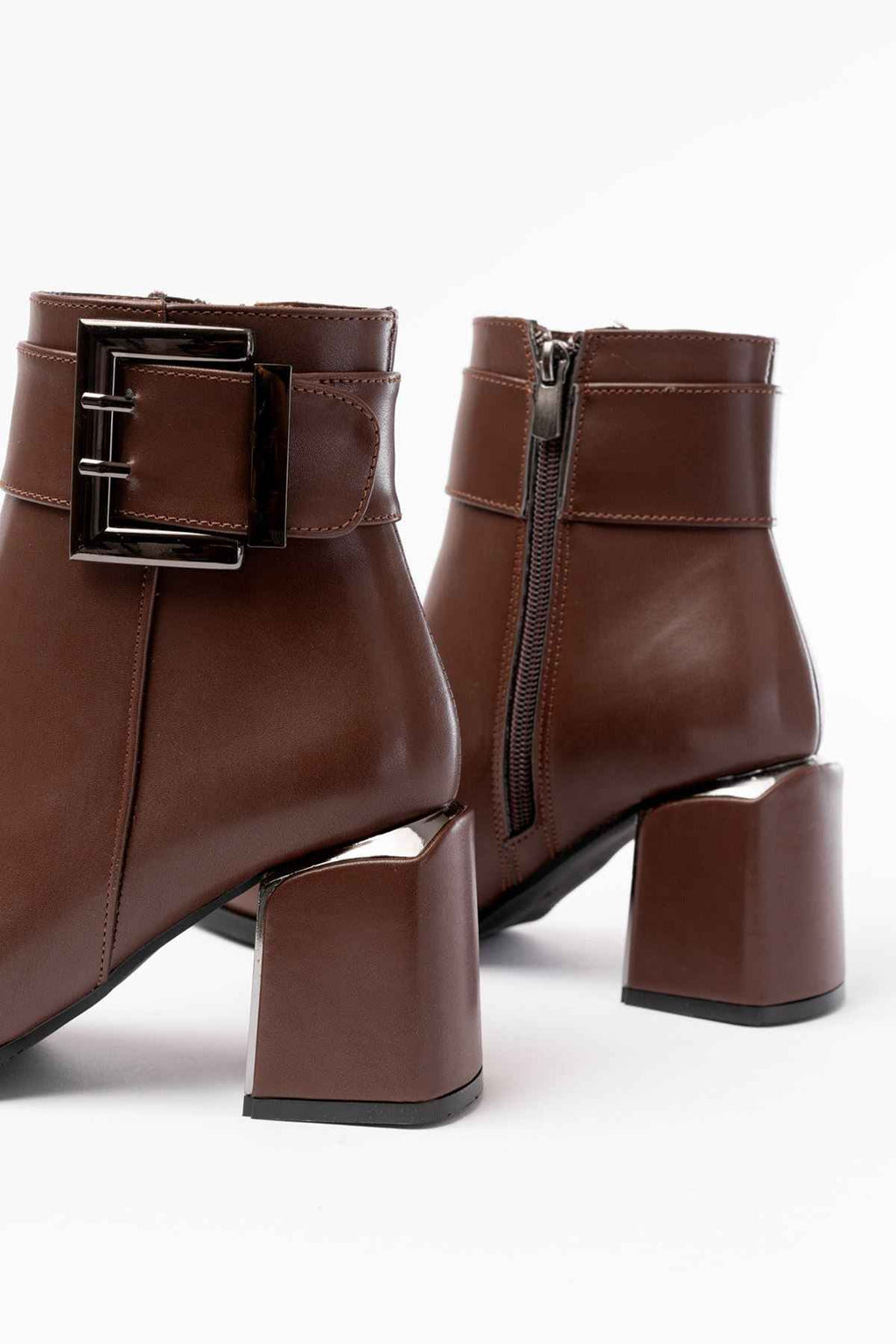 Ayakkabı Aşkı Dnz-400 Kahverengi Toka Aksesuarlı Topuklu Fermuarlı Günlük Kadın Bot