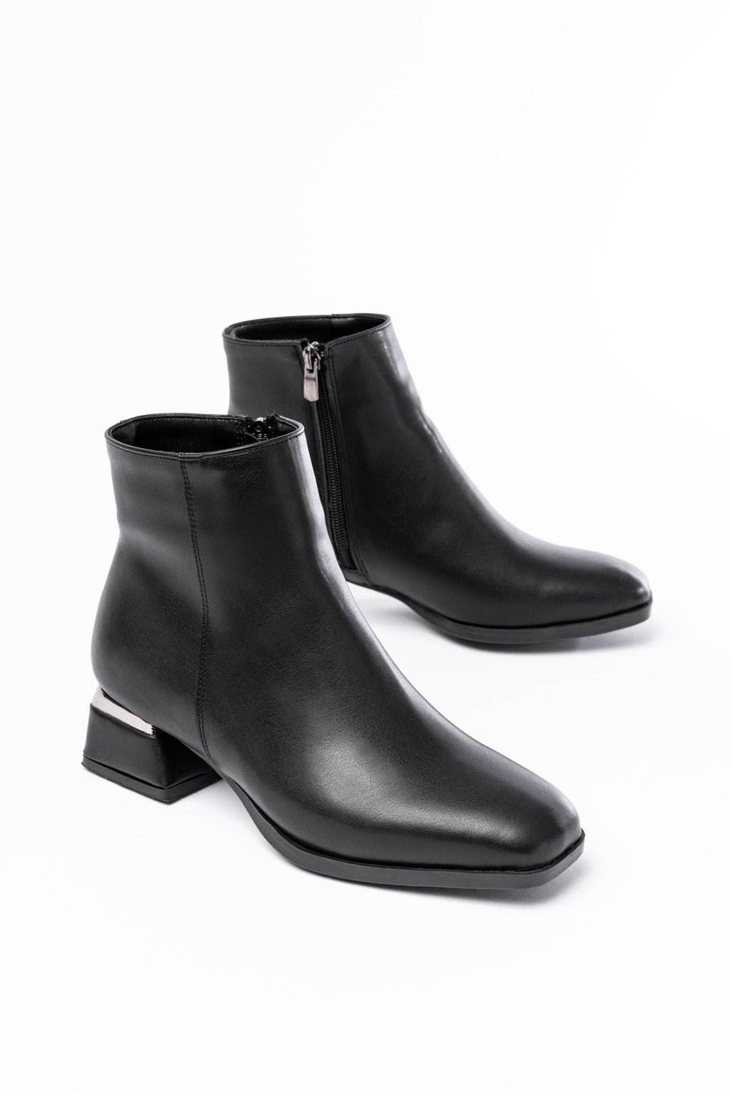 Ayakkabı Aşkı Siyah Topuklu Fermuarlı Günlük Kadın Bot
