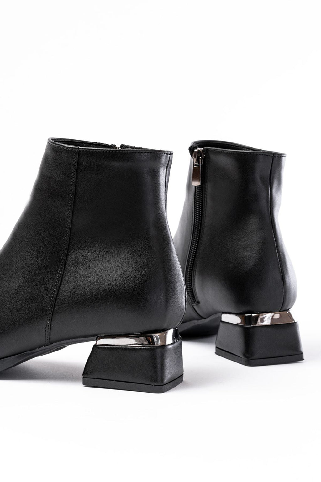 Ayakkabı Aşkı Siyah Topuklu Fermuarlı Günlük Kadın Bot