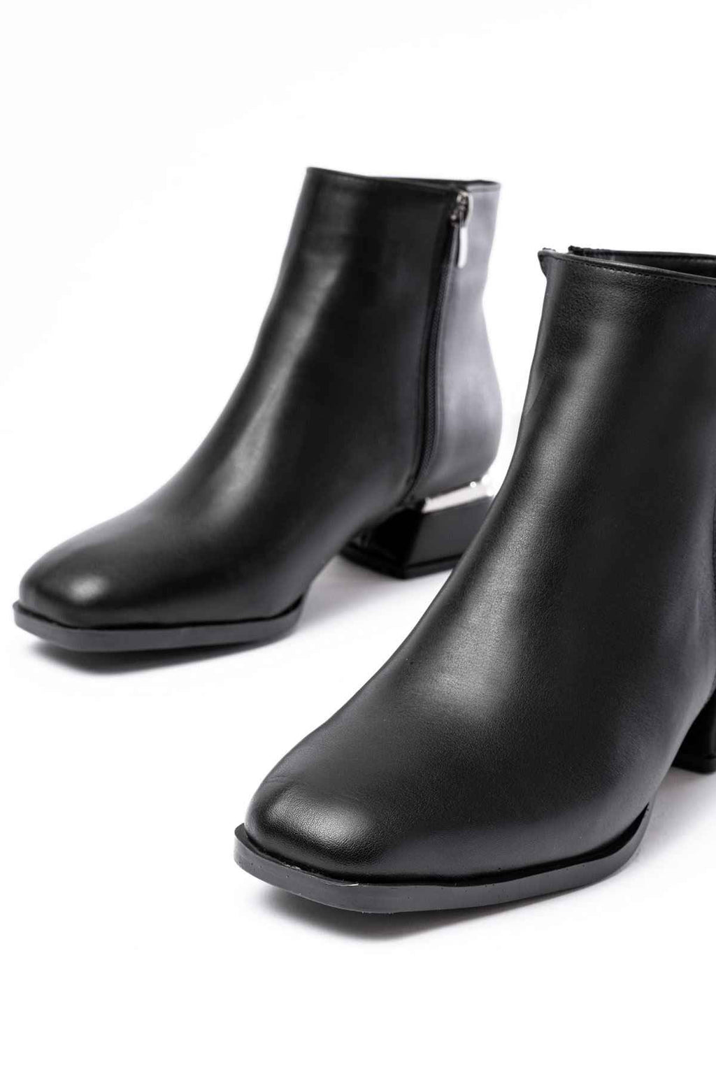 Ayakkabı Aşkı Rm-500 Siyah Topuklu Fermuarlı Günlük Kadın Bot