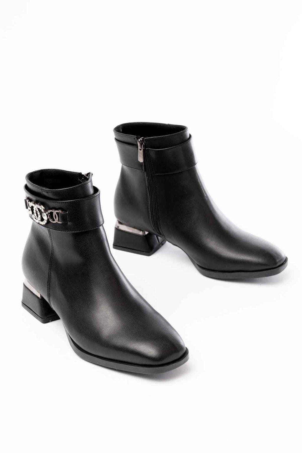 Ayakkabı Aşkı Rm-502 Siyah Toka Aksesuarlı Topuklu Fermuarlı Günlük Kadın Bot