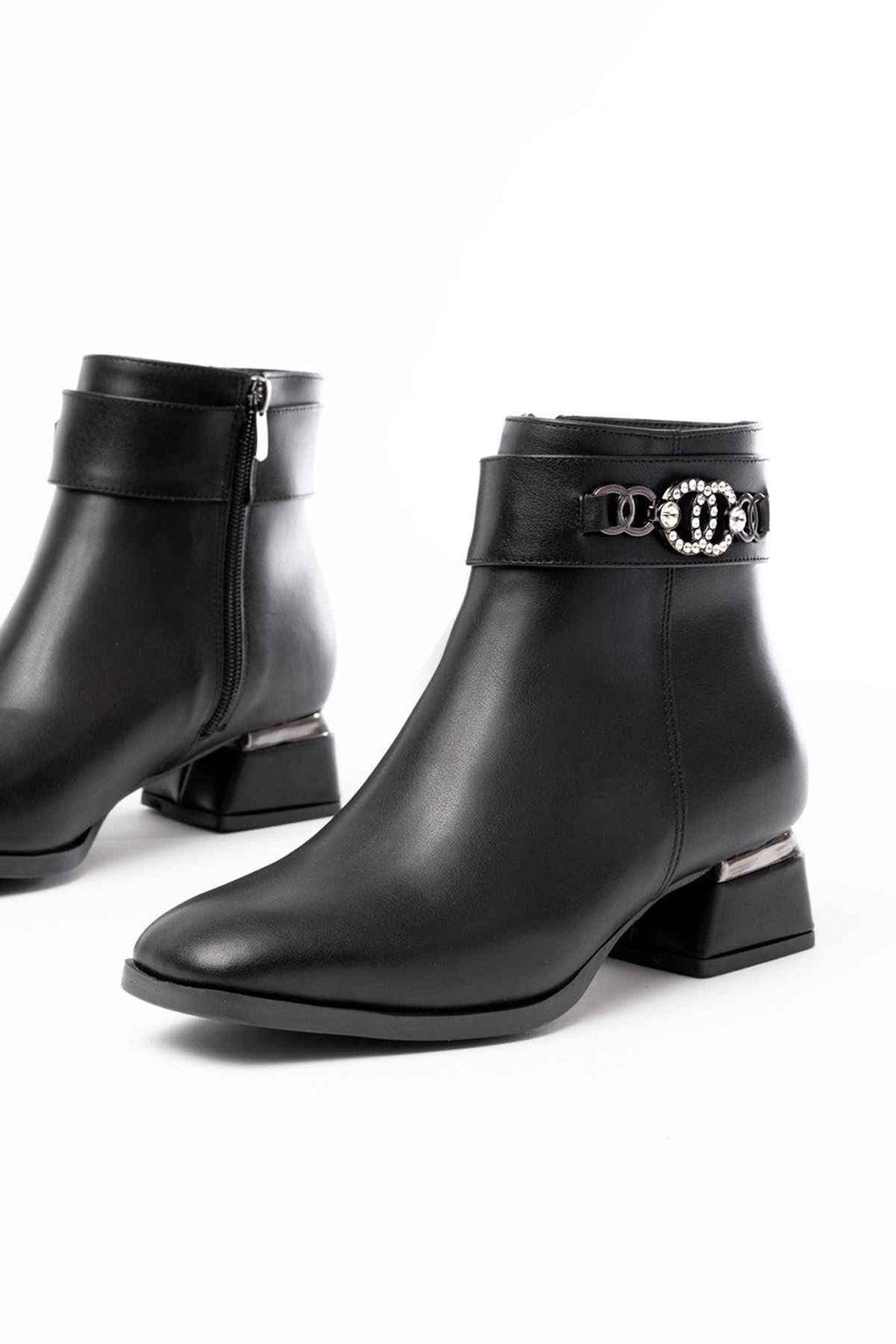 Ayakkabı Aşkı Rm-502 Siyah Toka Aksesuarlı Topuklu Fermuarlı Günlük Kadın Bot