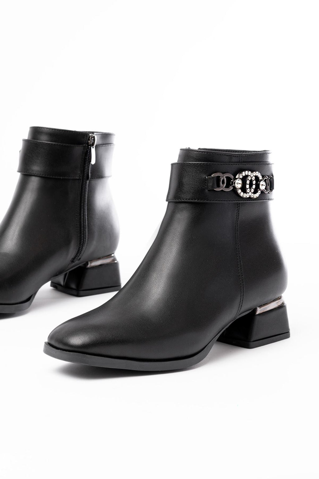 Ayakkabı Aşkı Siyah Toka Aksesuarlı Topuklu Fermuarlı Günlük Kadın Bot
