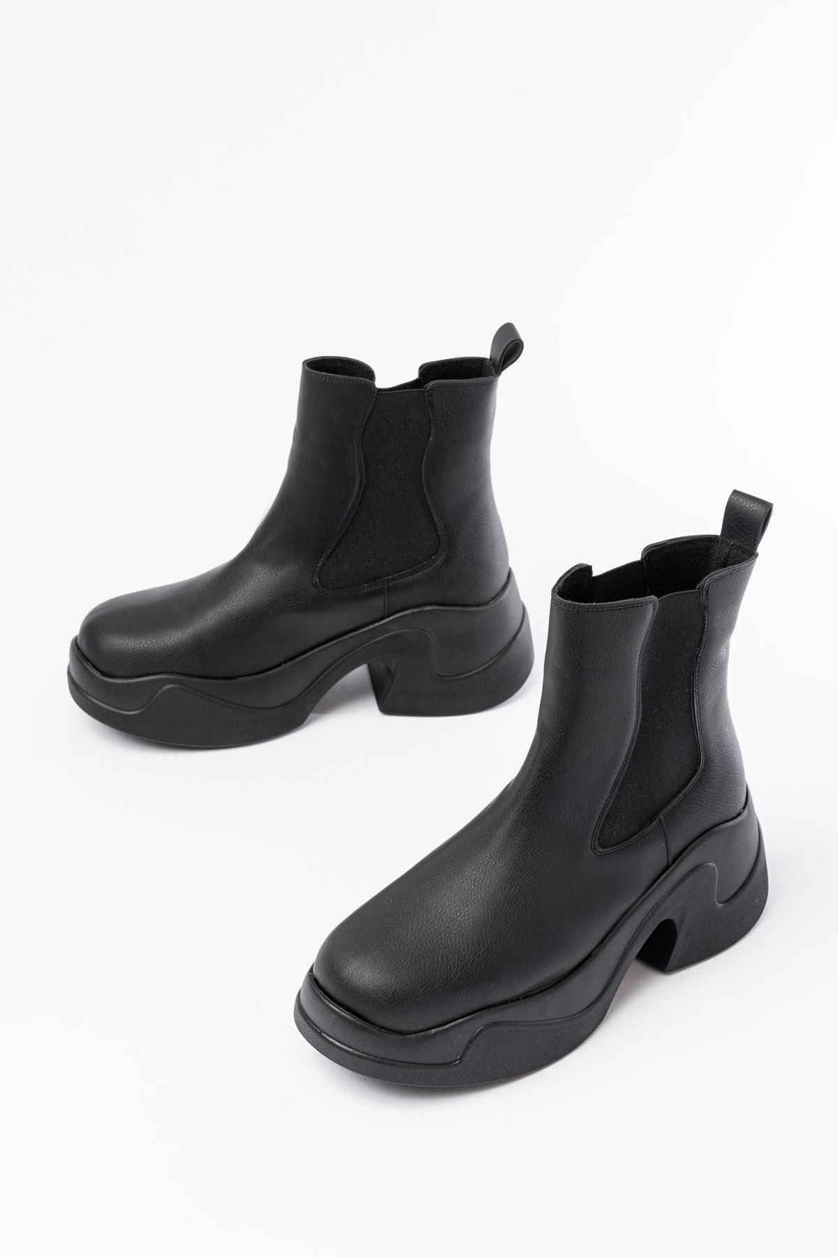 Ayakkabı Aşkı Fz-2400 Siyah Yüksek Tabanlı Lastikli Günlük Kadın Bot