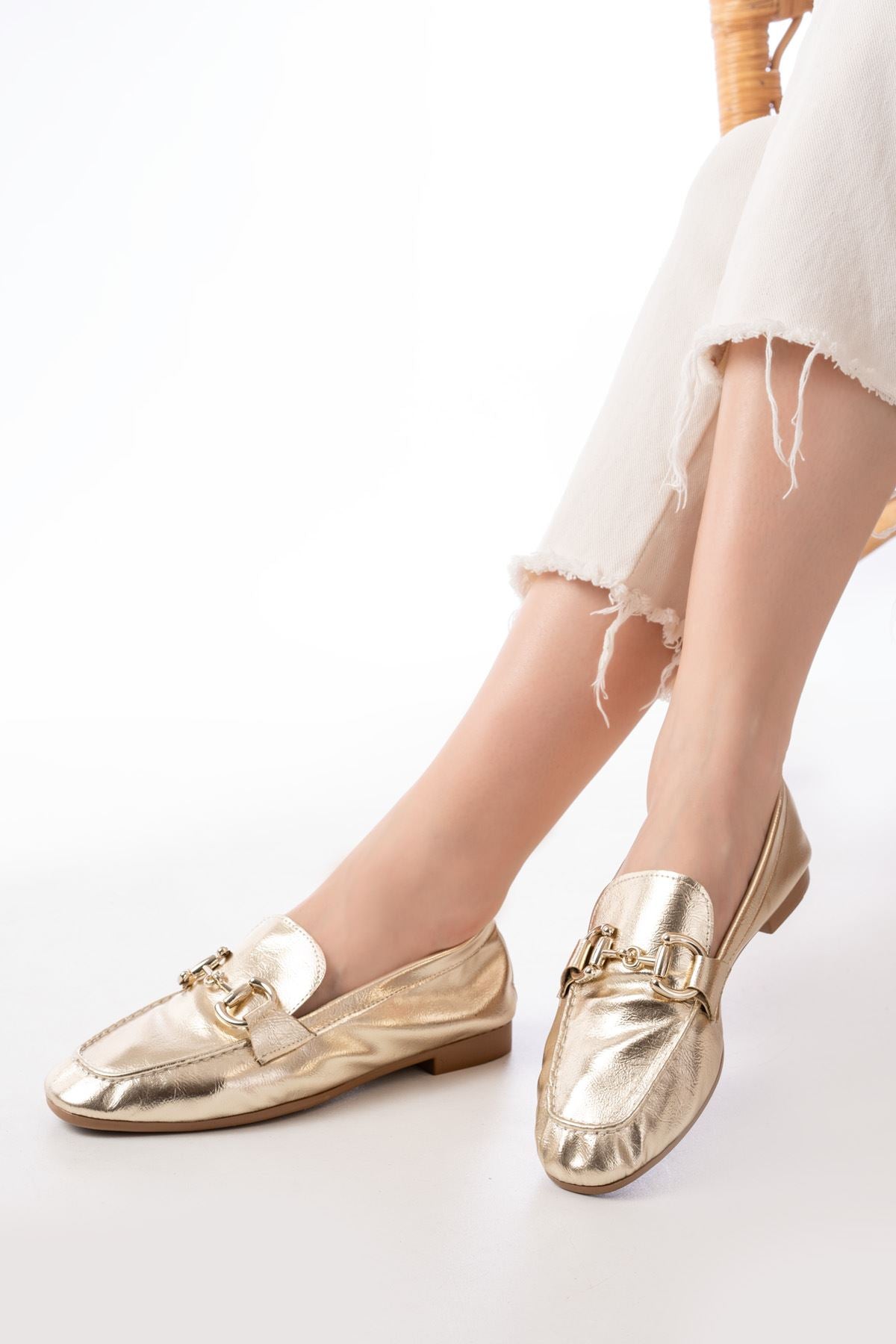Ayakkabı Aşkı 303 Gold Toka Aksesuarlı Günlük Kadın Babet - Ayakkabı Aşkı